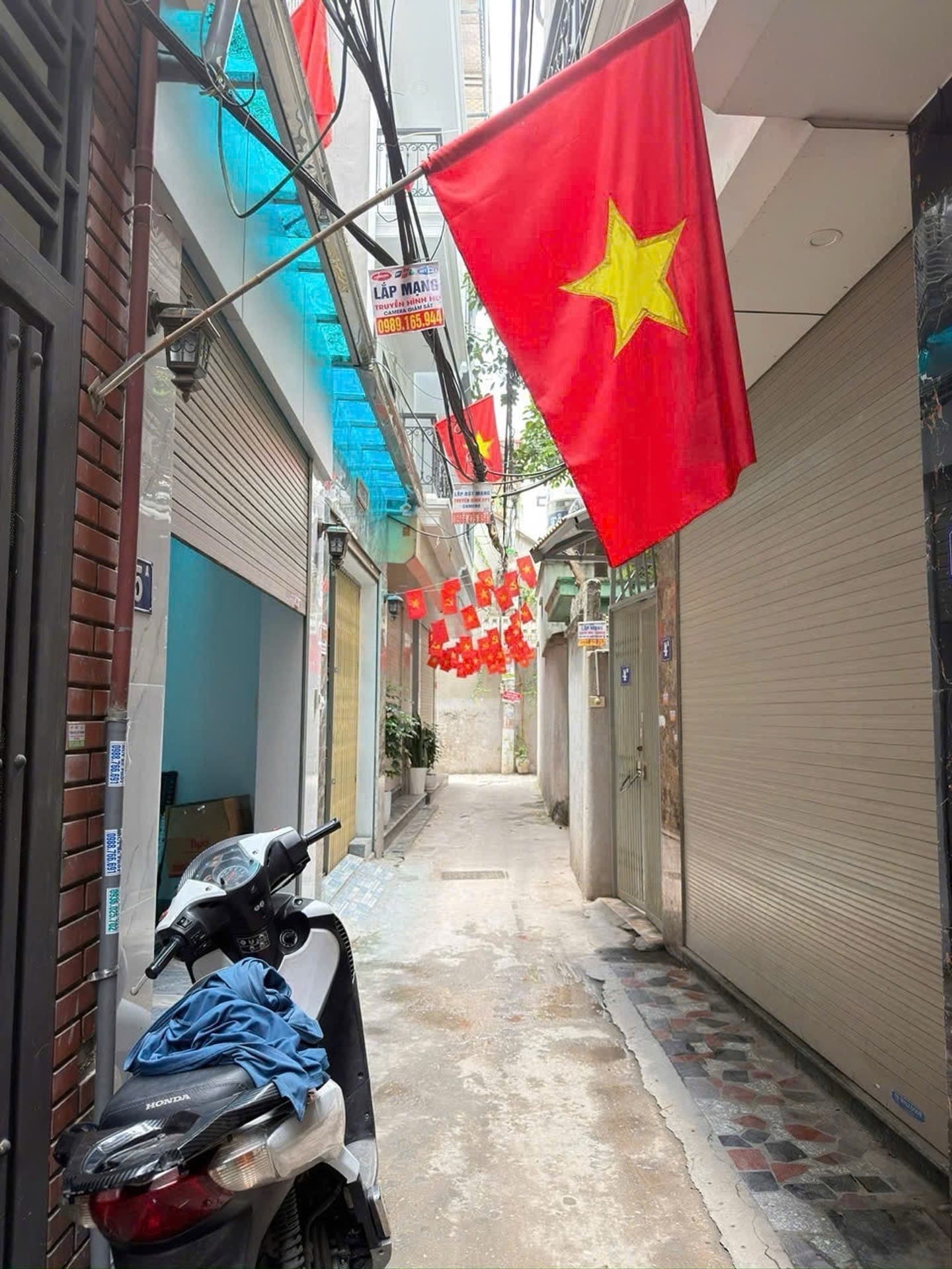 Nhà đất mặt phố, Hoàng Mai, Hà Nội - 39m² giá 9.3 tỷ