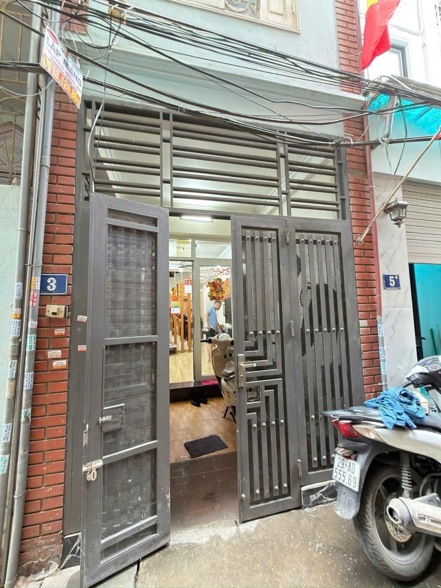 Nhà đất mặt phố, Hoàng Mai, Hà Nội - 39m² giá 9.3 tỷ