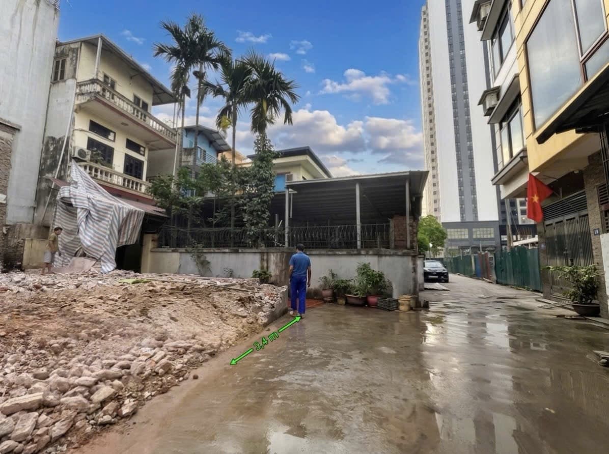 Nhà đất mặt phố, Thanh Trì, Hà Nội - 42m² giá 11.8 tỷ