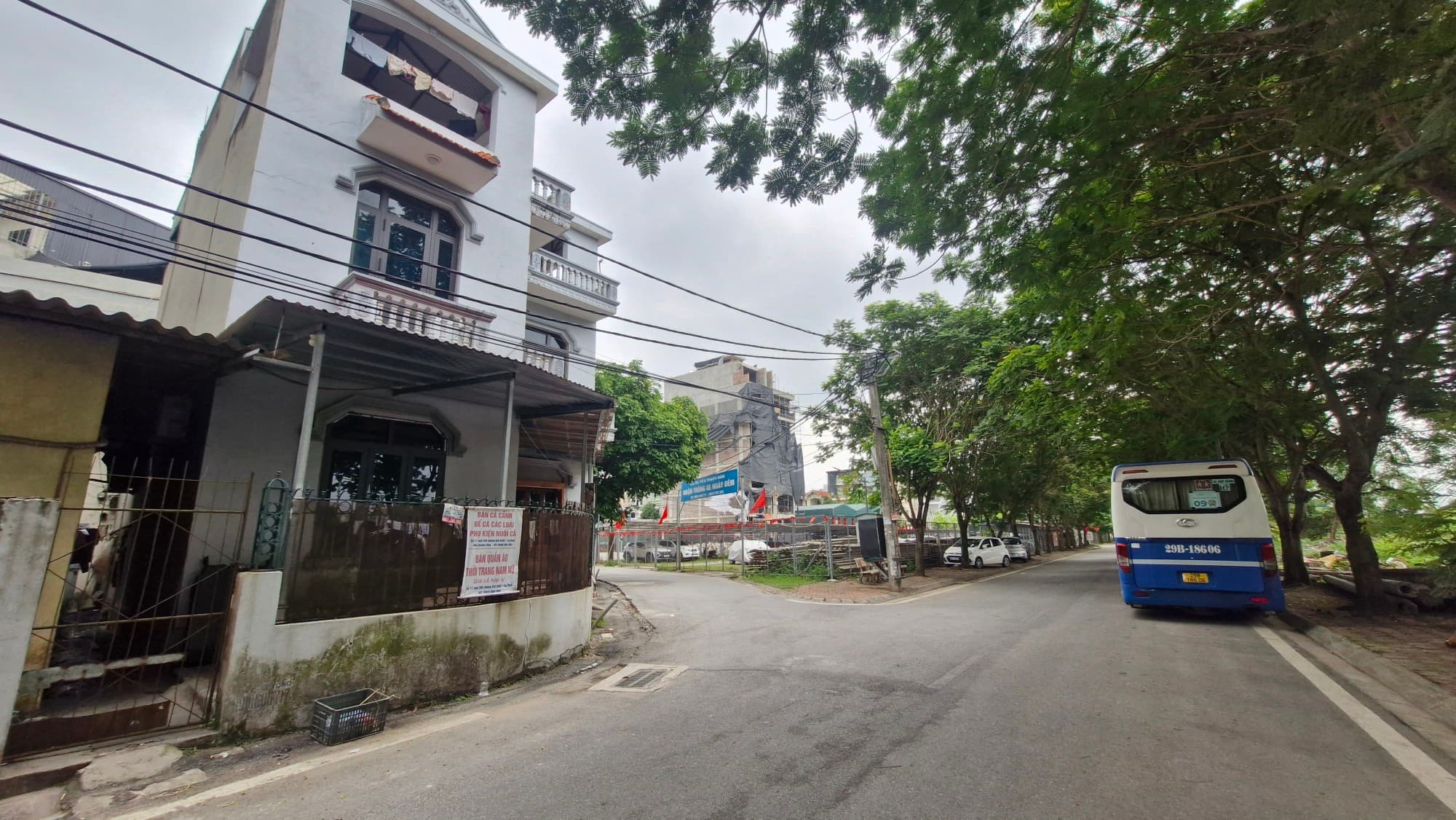 Nhà đất mặt phố, Long Biên, Hà Nội - 582m² giá 148.4 tỷ