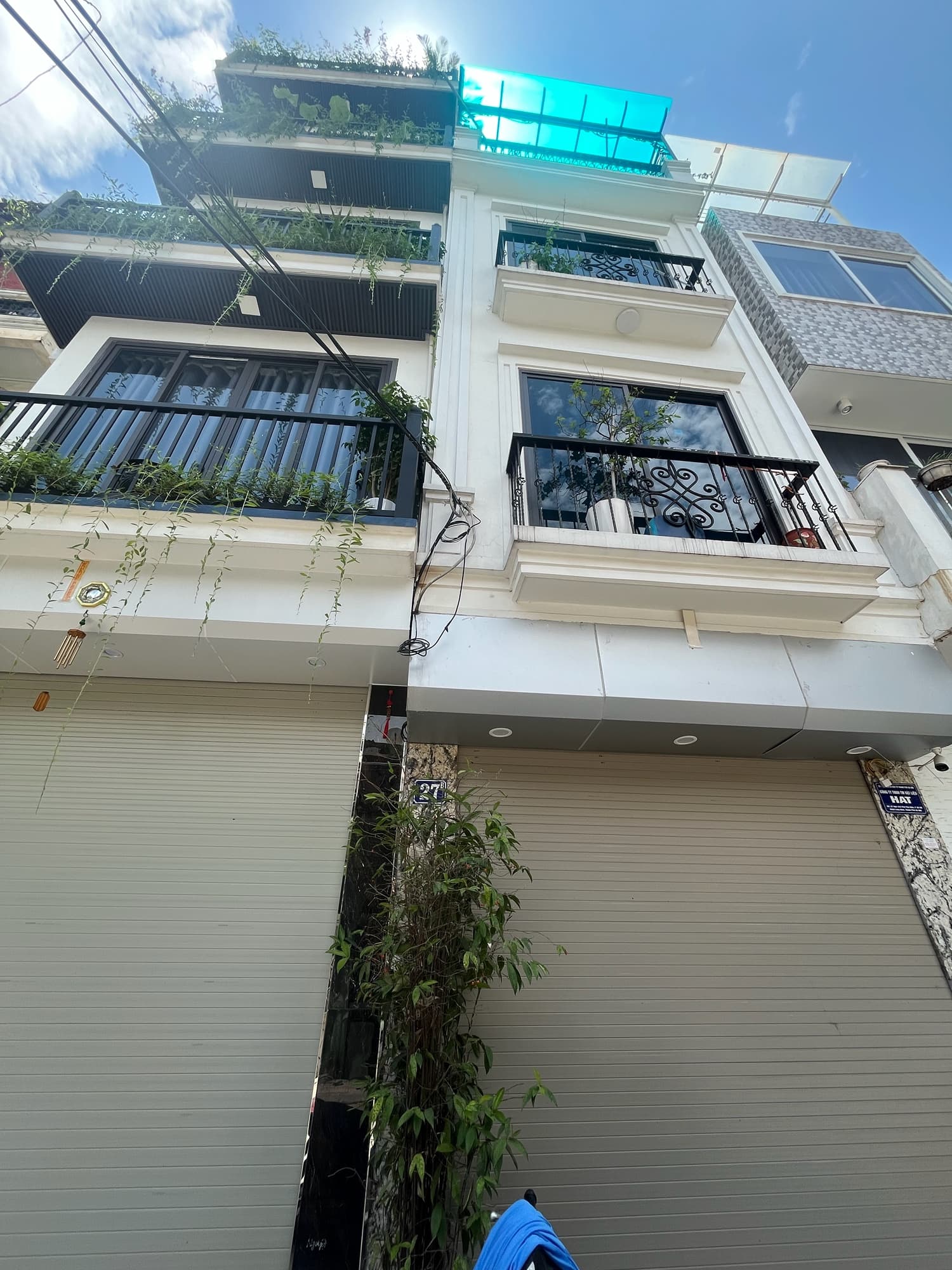 Nhà đất mặt phố, Long Biên, Hà Nội - 43.2m² giá 14.7 tỷ