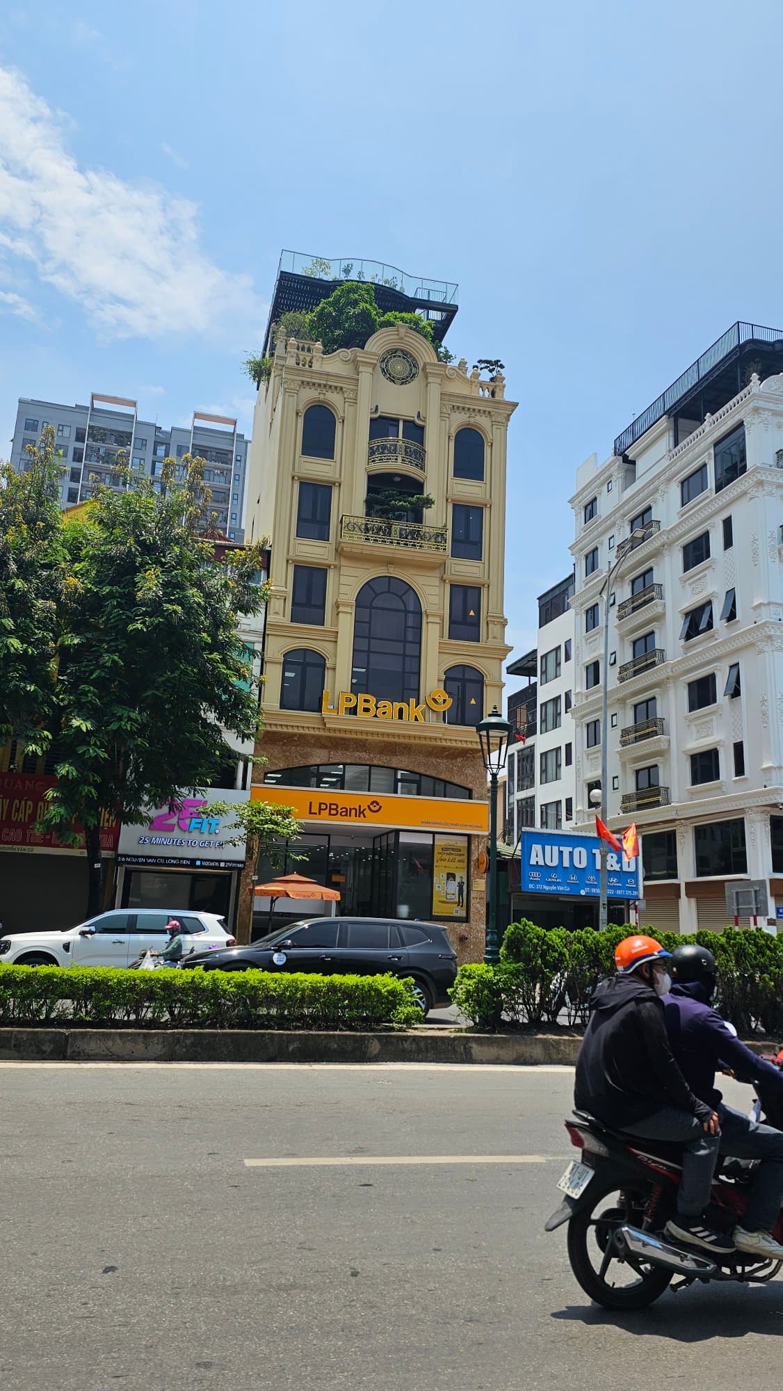 Nhà đất mặt phố, Long Biên, Hà Nội - 139m² giá 135 tỷ
