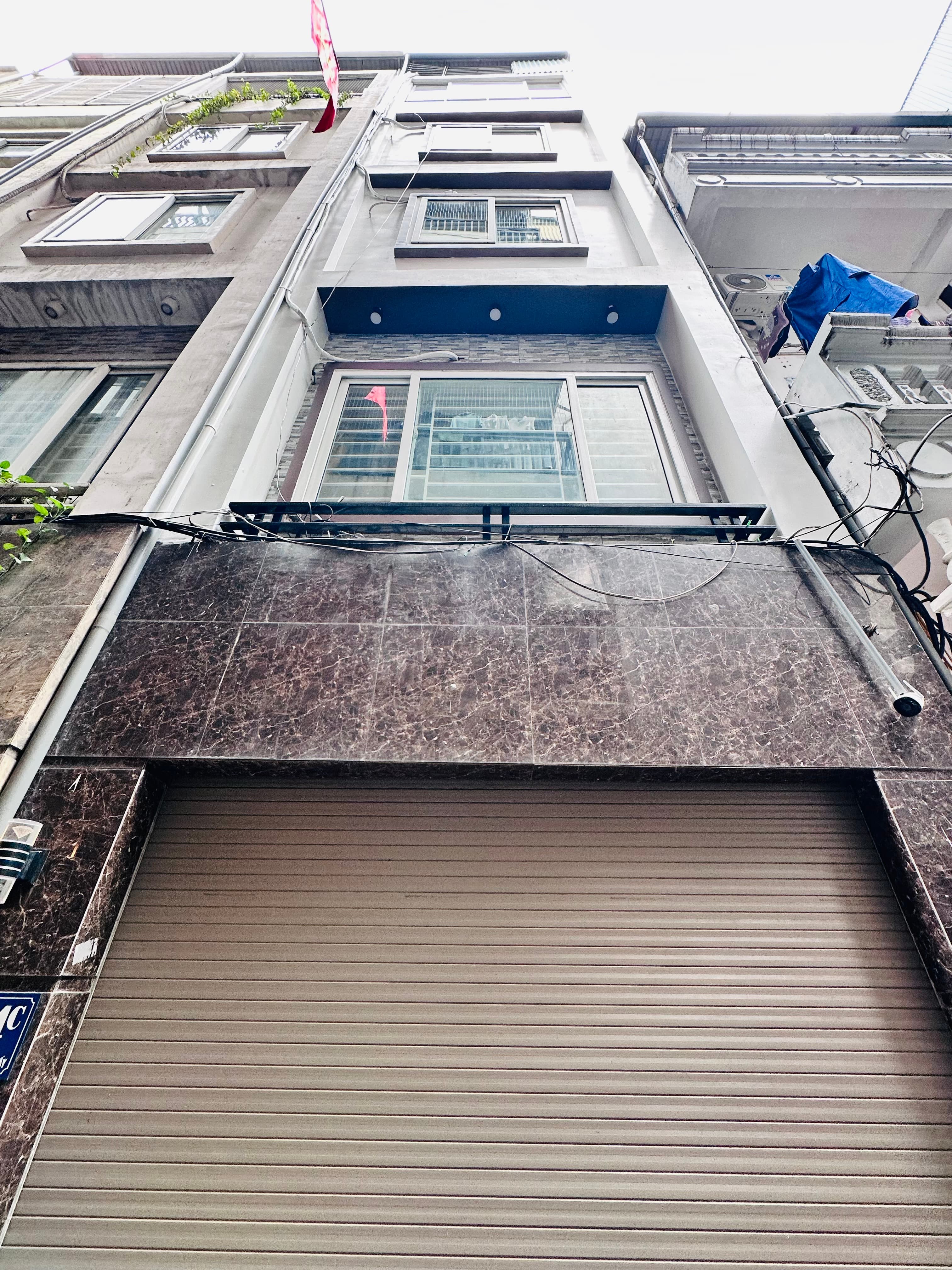 Nhà đất mặt phố, Cầu Giấy, Hà Nội - 33m² giá 11.3 tỷ
