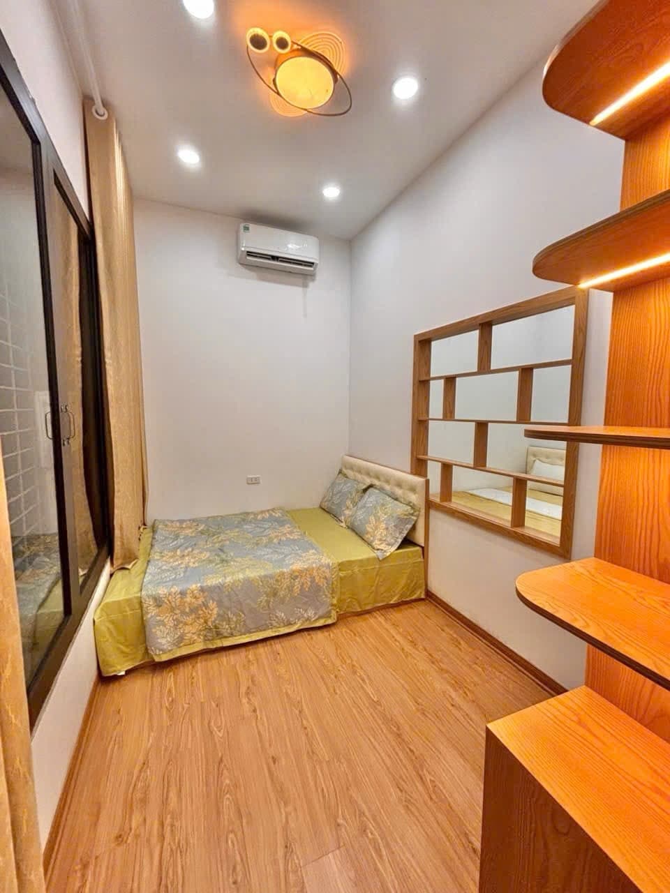 Căn hộ mặt phố, Đống Đa, Hà Nội - 18.3m² giá 3.95 tỷ