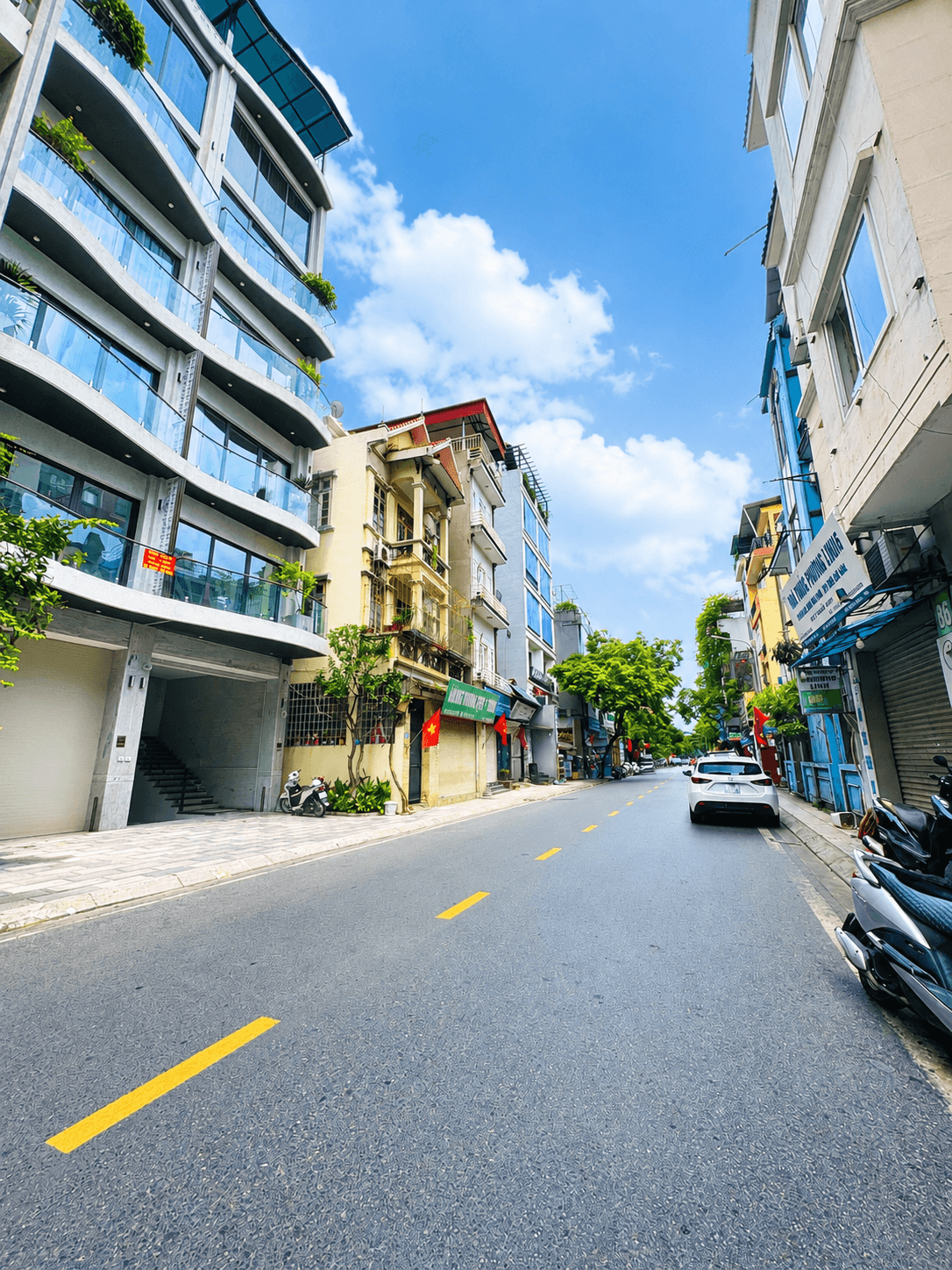 Nhà đất mặt phố, Long Biên, Hà Nội - 85m² giá 48.5 tỷ