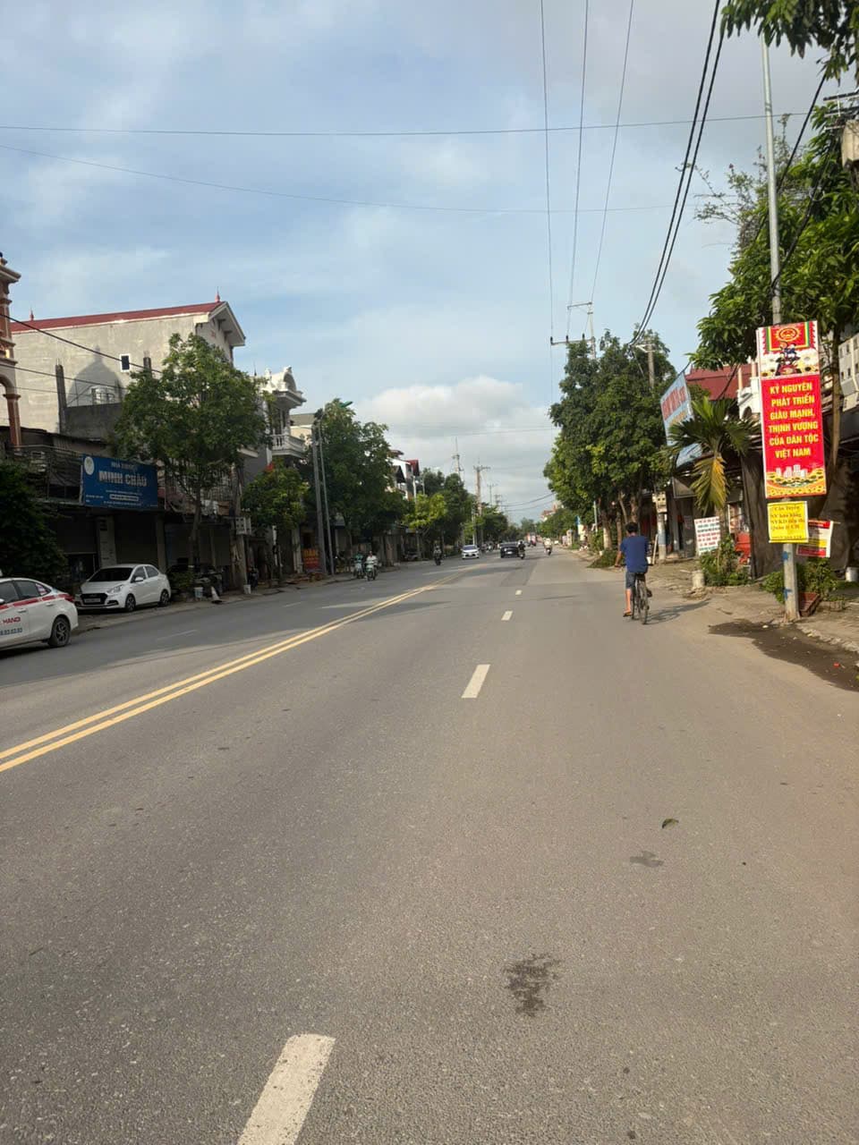 Nhà đất mặt phố Gia Lâm, Hà Nội - 59.7m² giá 7.46 tỷ