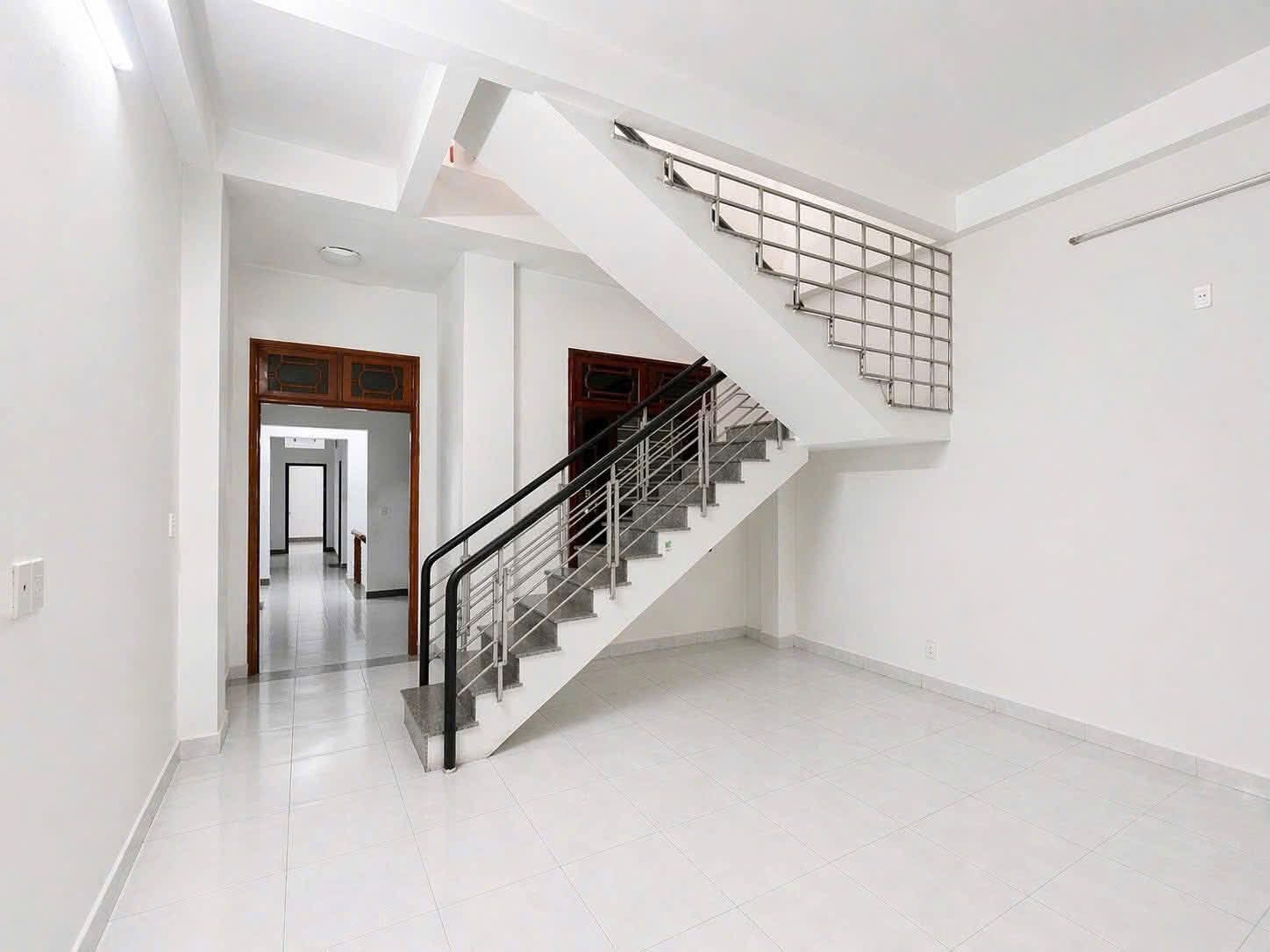 Nhà đất mặt phố, Liên Chiểu, Đà Nẵng - 101m² giá 11.45 tỷ