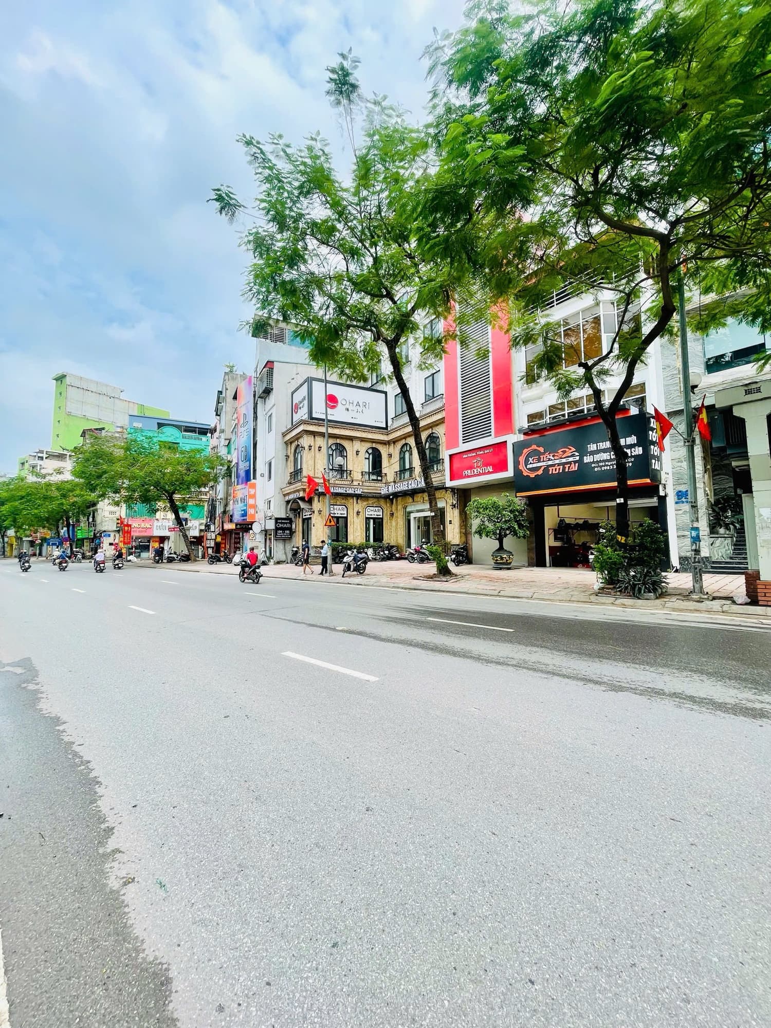 Nhà đất mặt phố, Long Biên, Hà Nội - 179m² giá 92 tỷ