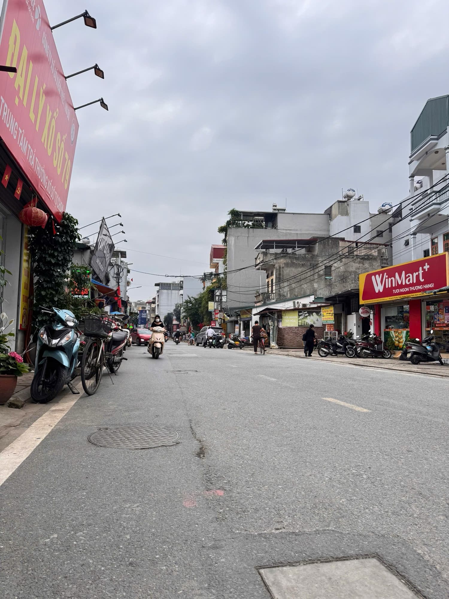 Nhà đất mặt phố, Long Biên, Hà Nội - 53m² giá 10.6 tỷ