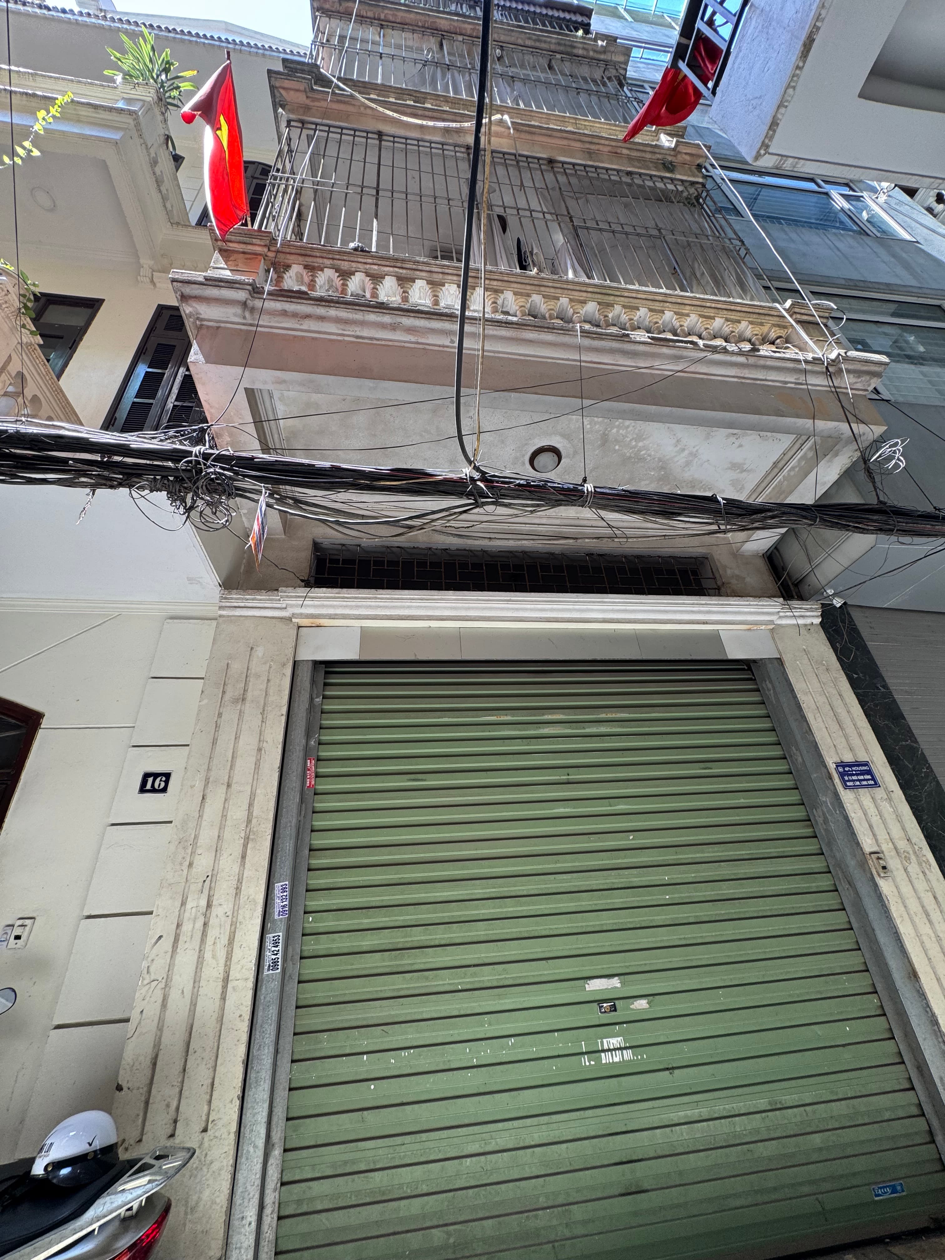 Nhà đất mặt phố, Long Biên, Hà Nội - 41m² giá 15 tỷ