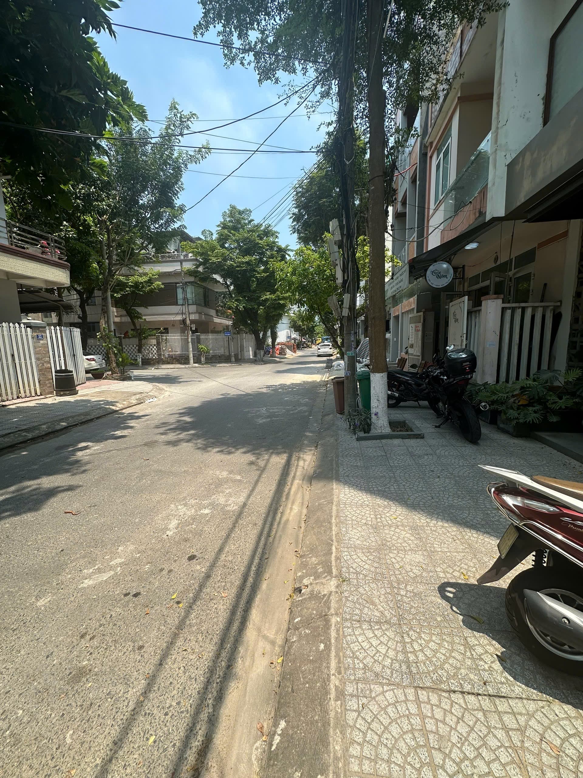 Nhà đất mặt phố, Sơn Trà, Đà Nẵng - 80m² giá 11.7 tỷ