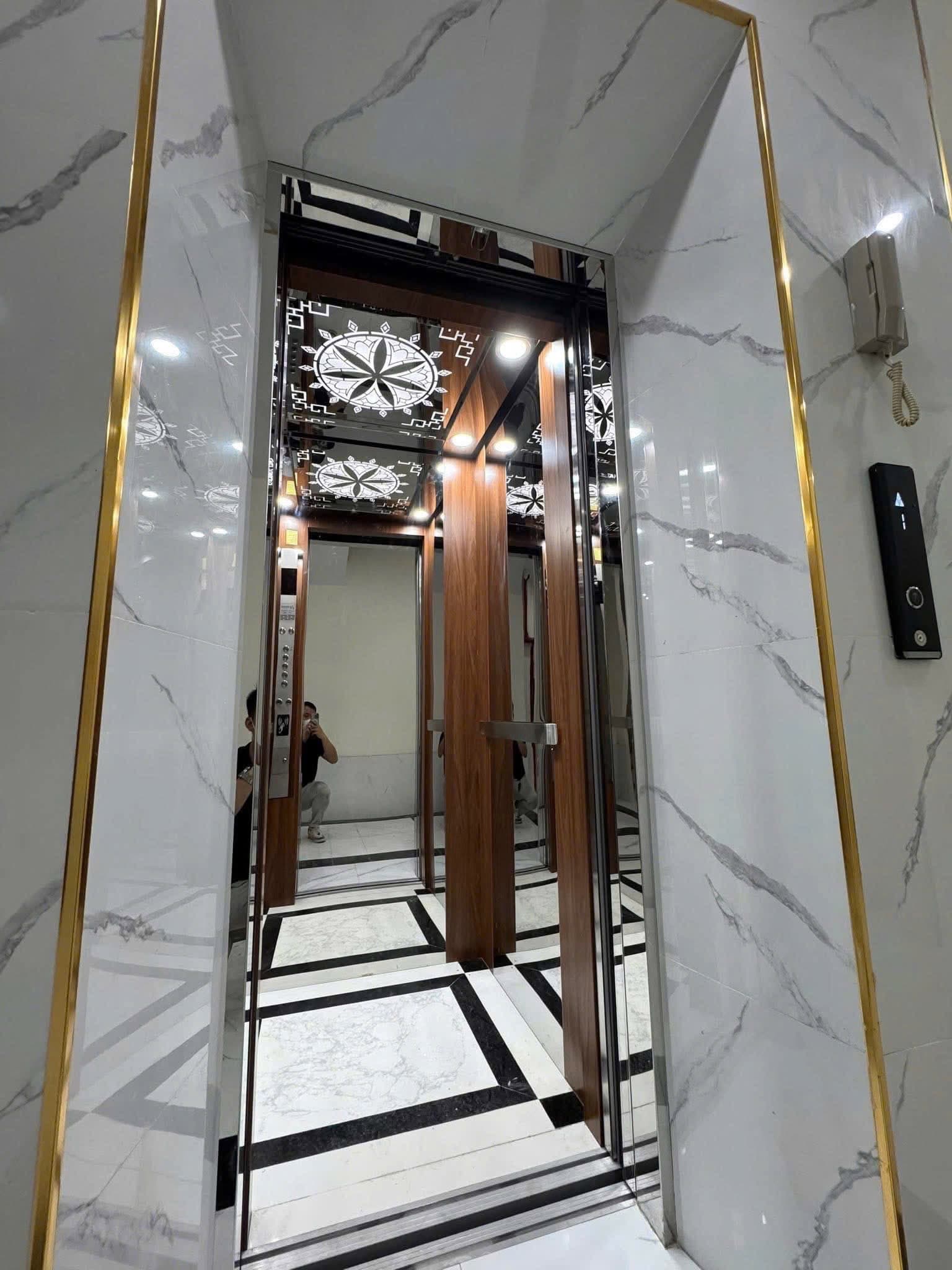 Nhà đất mặt phố, Hai Bà Trưng, Hà Nội - 46m² giá 13.5 tỷ