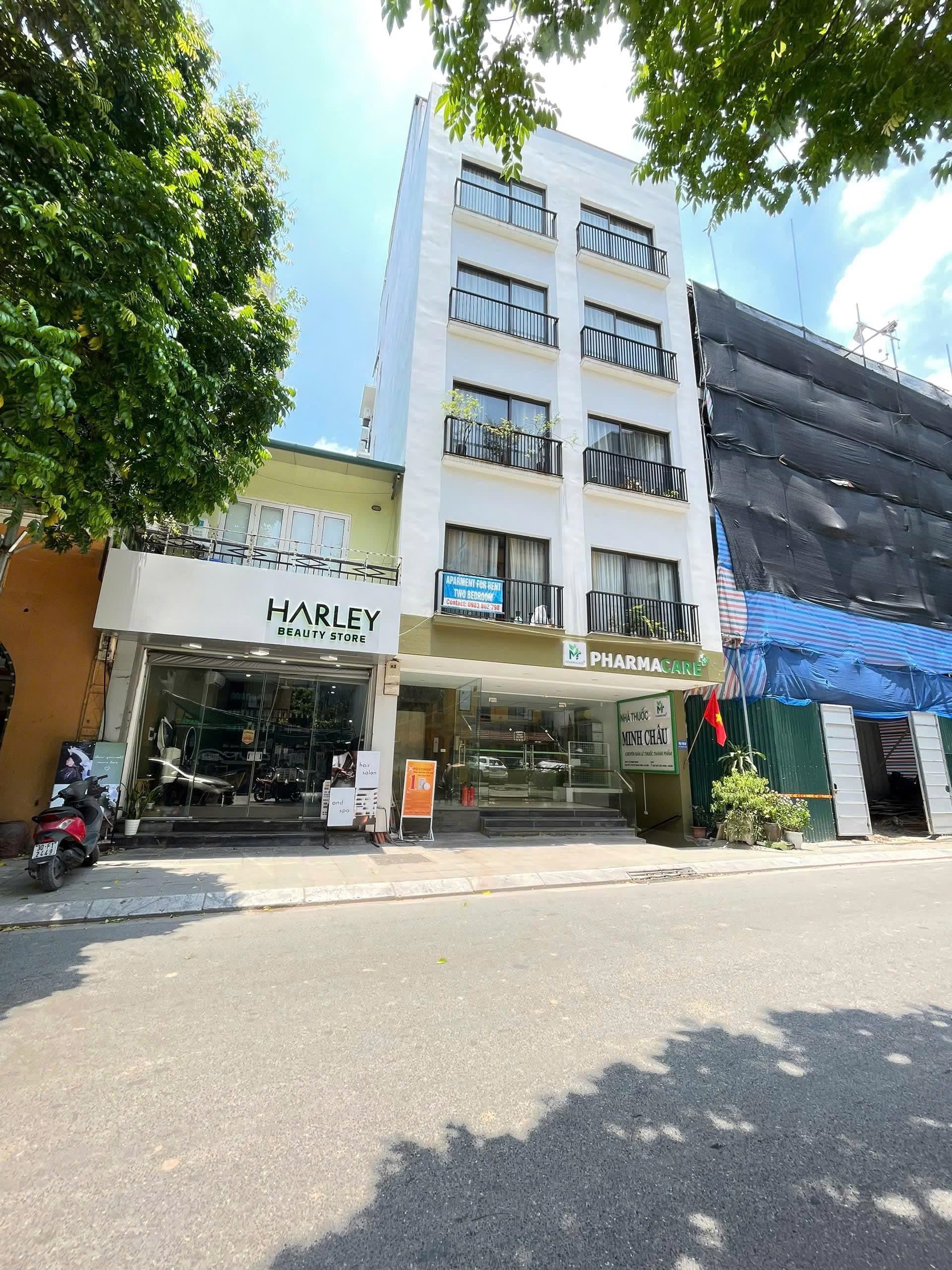 Nhà đất mặt phố, Tây Hồ, Hà Nội - 38m² giá 27.9 tỷ