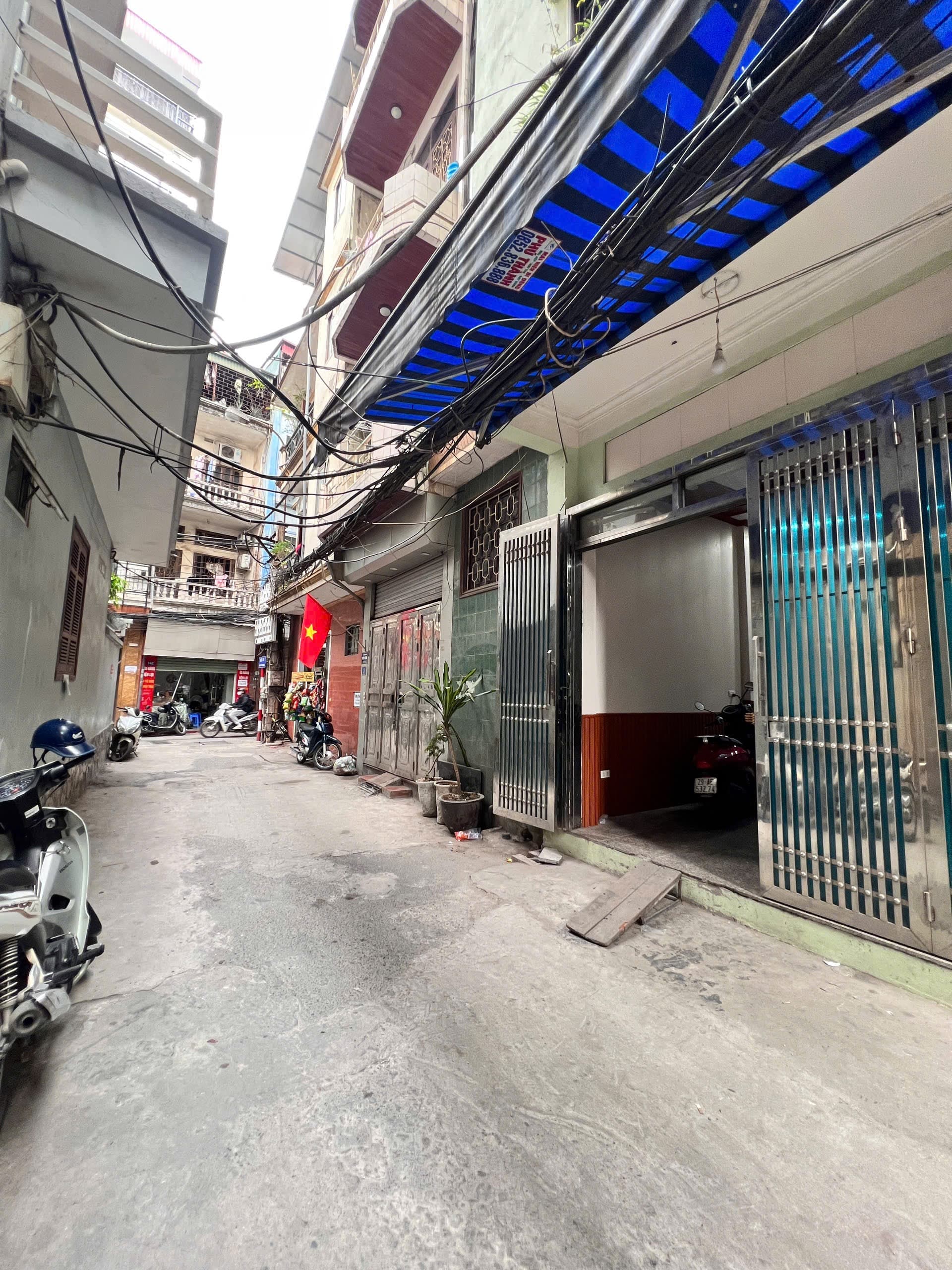 Nhà đất mặt phố, Nam Từ Liêm, Hà Nội - 42.8m² giá 11 tỷ