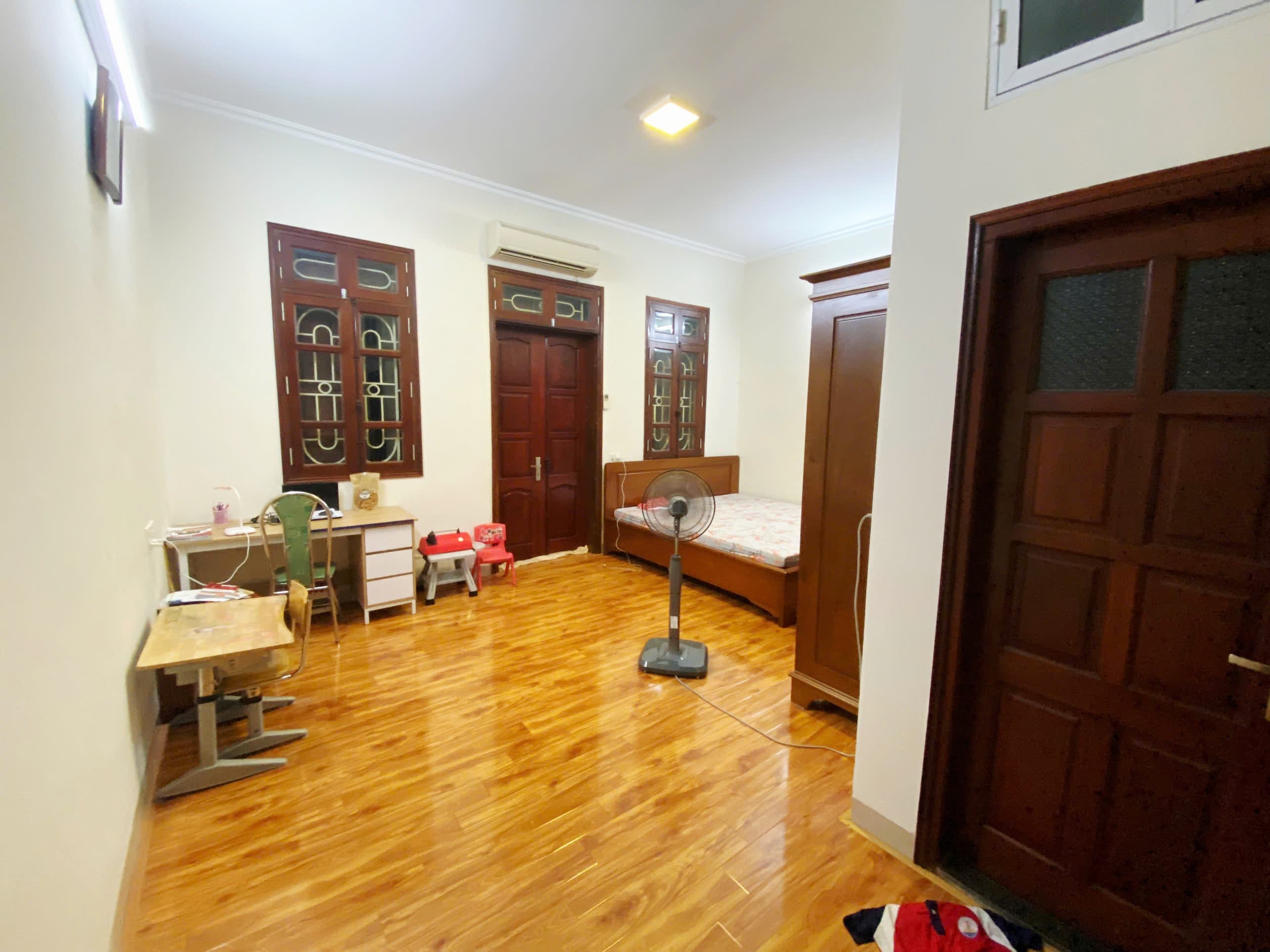 Nhà đất mặt phố, Nam Từ Liêm, Hà Nội - 70m² giá 20 tỷ