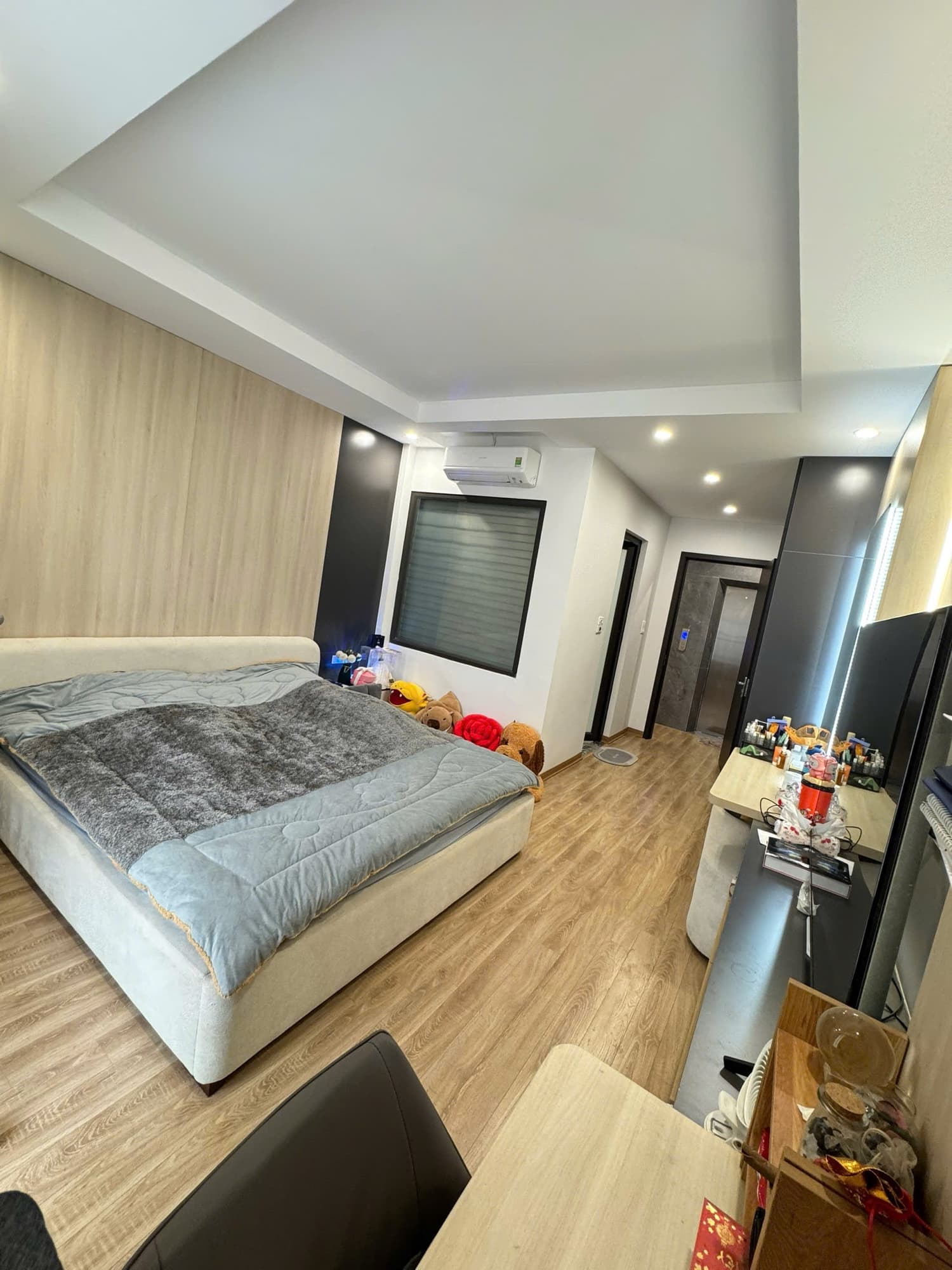 Nhà đất mặt phố, Long Biên, Hà Nội - 40m² giá 18.5 tỷ