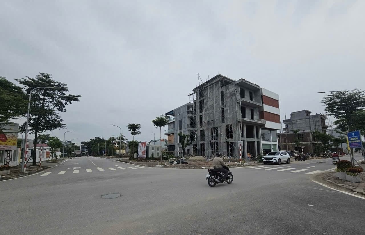 Nhà đất mặt phố, Thanh Trì, Hà Nội - 78.6m² giá 17.9 tỷ