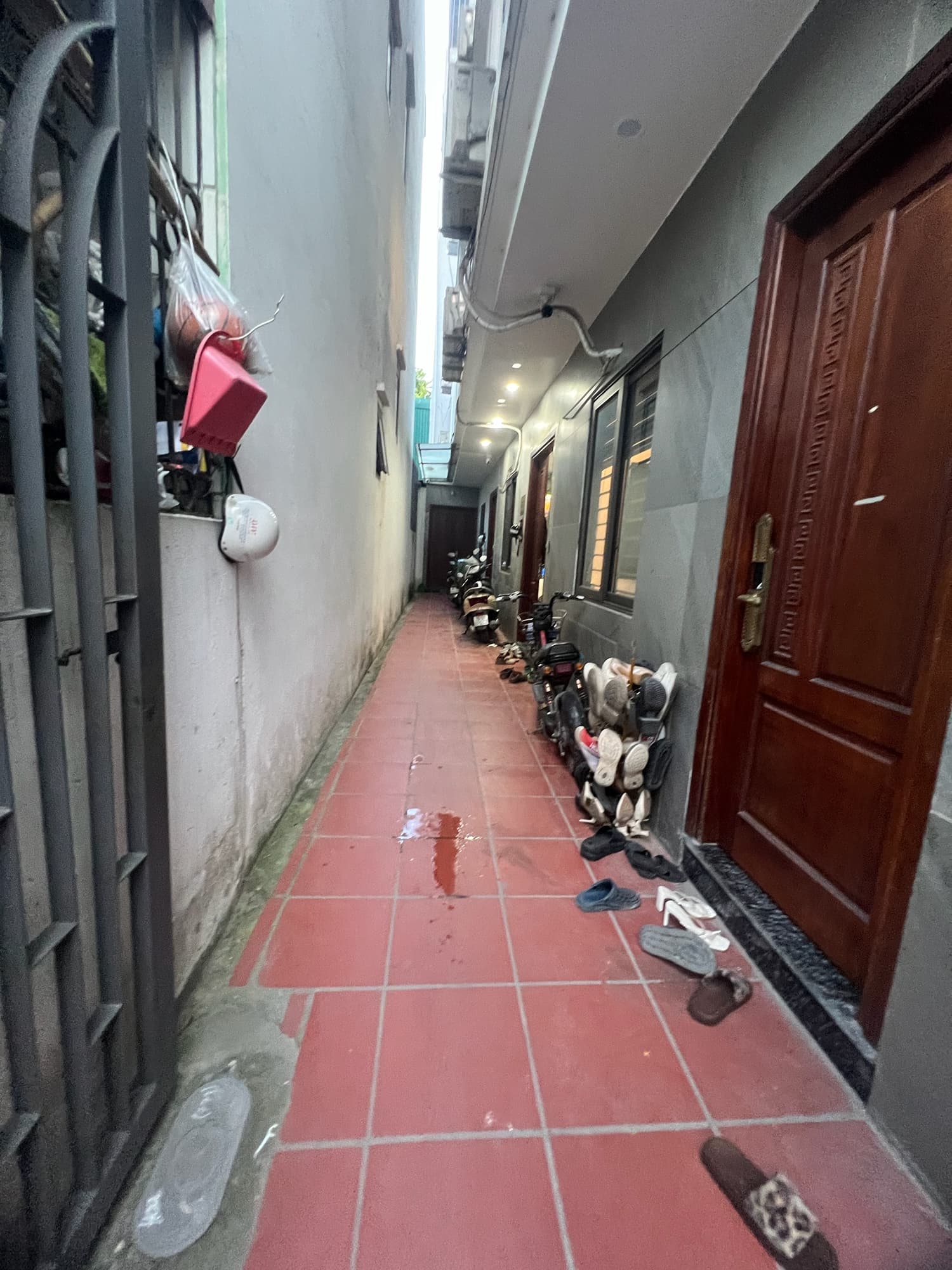 Nhà đất mặt phố, Long Biên, Hà Nội - 30m² giá 6.9 tỷ