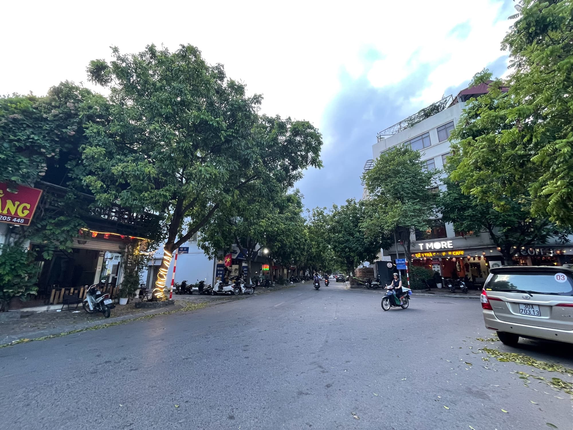 Nhà đất mặt phố, Long Biên, Hà Nội - 43m² giá 8.6 tỷ
