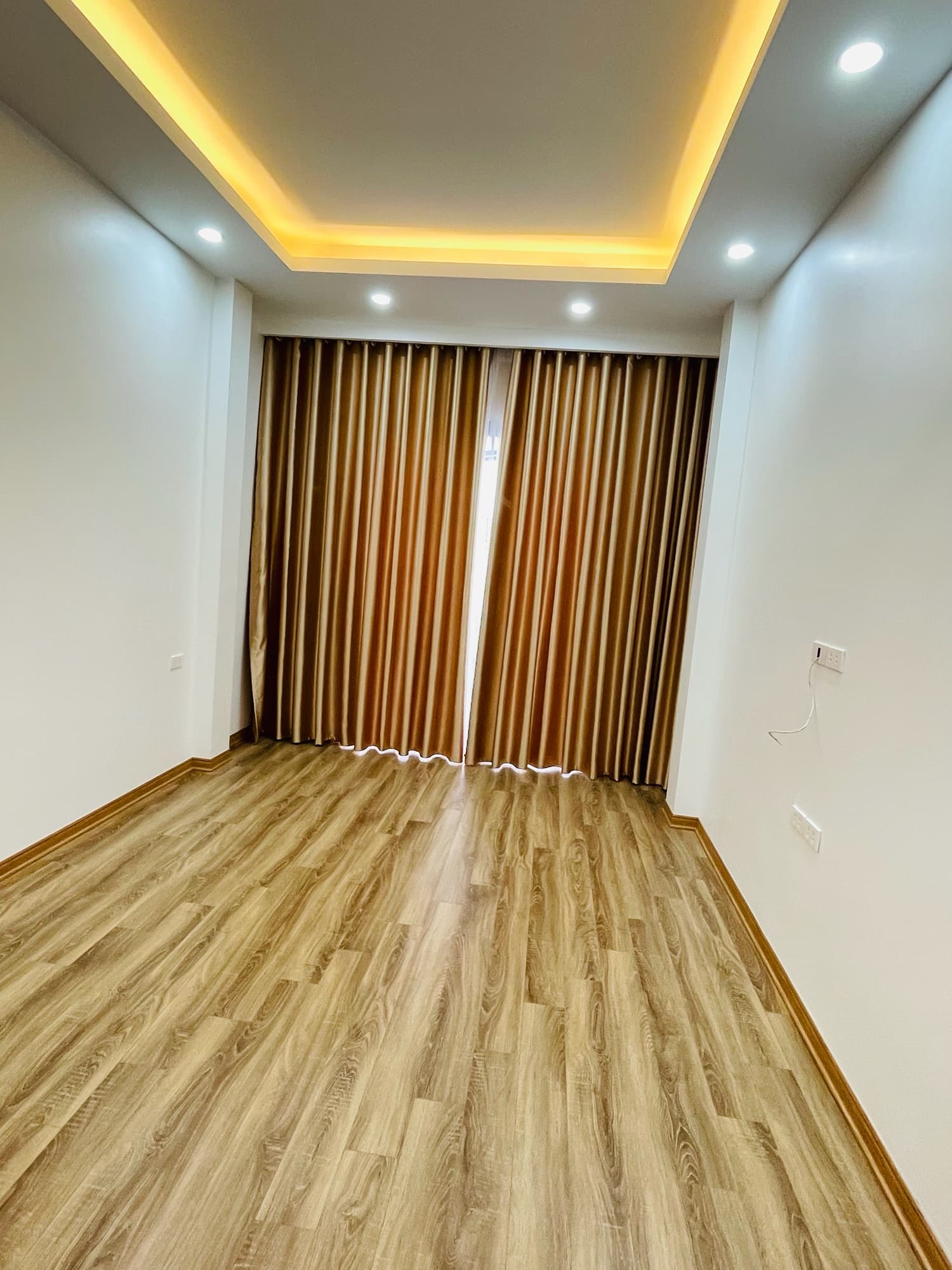 Nhà đất mặt phố, Cầu Giấy, Hà Nội - 30m² giá 13.3 tỷ