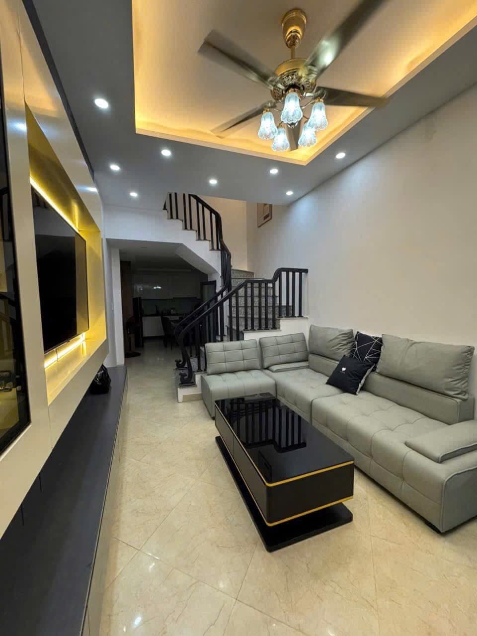 Nhà đất mặt phố, Hoàng Mai, Hà Nội - 36m² giá 6.5 tỷ