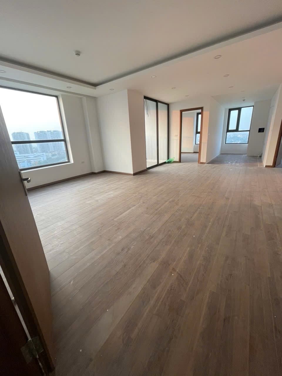 Căn hộ mặt phố, Hoàng Mai, Hà Nội - 107m² giá 7.65 tỷ