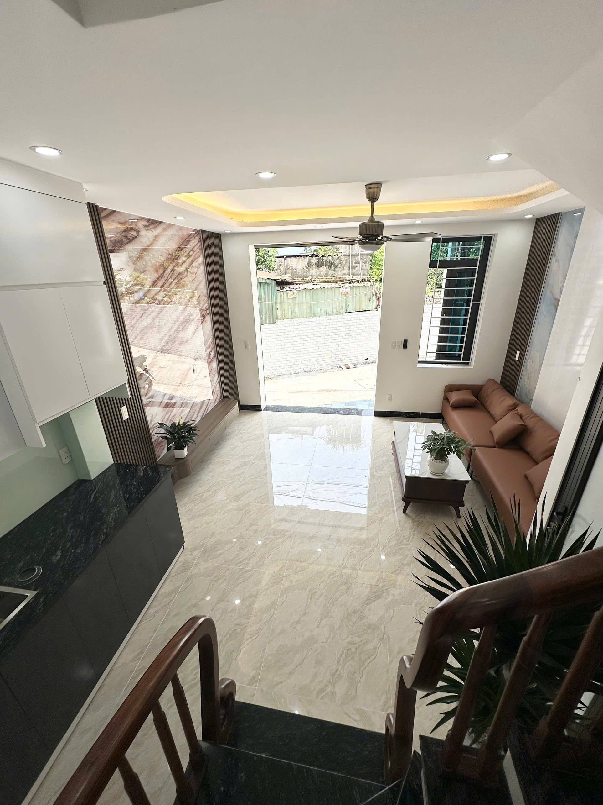 Nhà đất mặt phố, Hoài Đức, Hà Nội - 33m² giá 7.9 tỷ