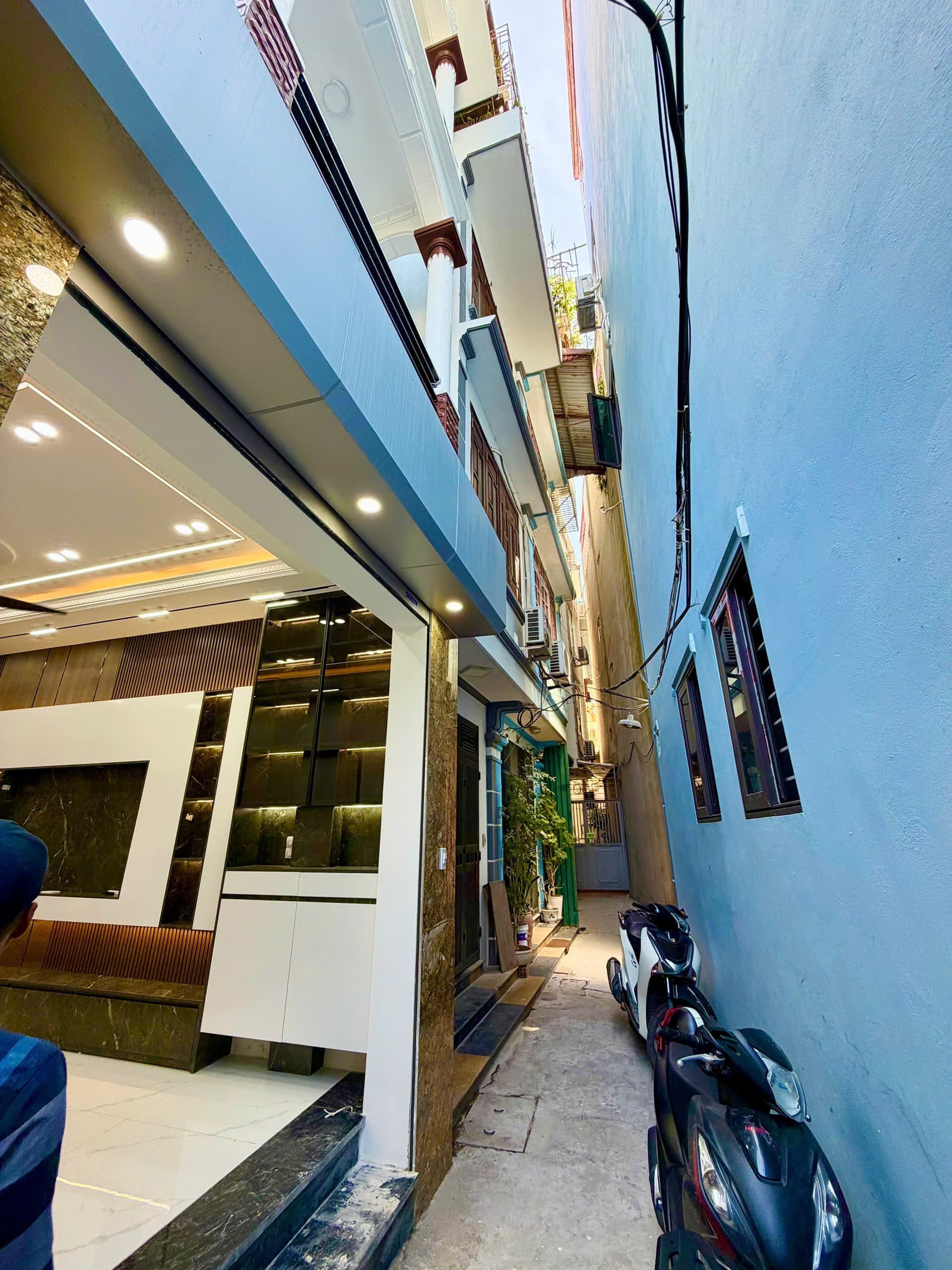 Nhà đất mặt phố, Thanh Trì, Hà Nội - 42m² giá 8.2 tỷ