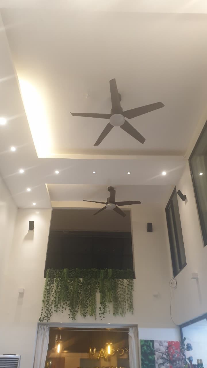 Nhà đất mặt phố, Tây Hồ, Hà Nội - 202m² giá 180 tỷ