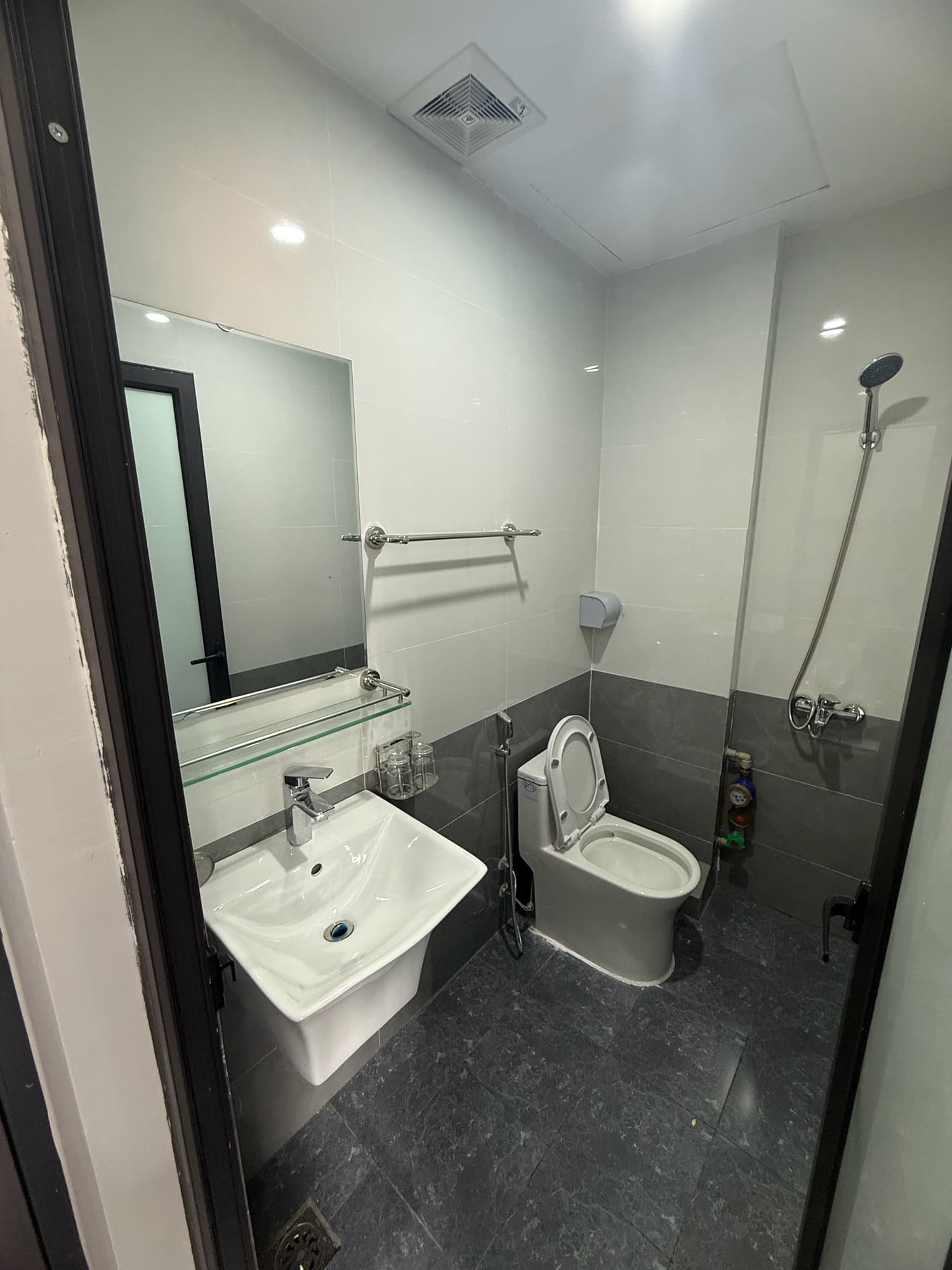 Nhà đất mặt phố, Đống Đa, Hà Nội - 65m² giá 19 tỷ