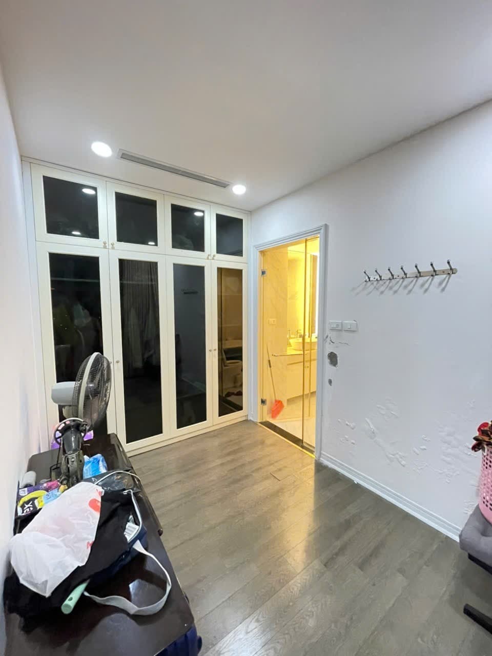 Căn hộ mặt phố, Cầu Giấy, Hà Nội - 121m² giá 14.6 tỷ