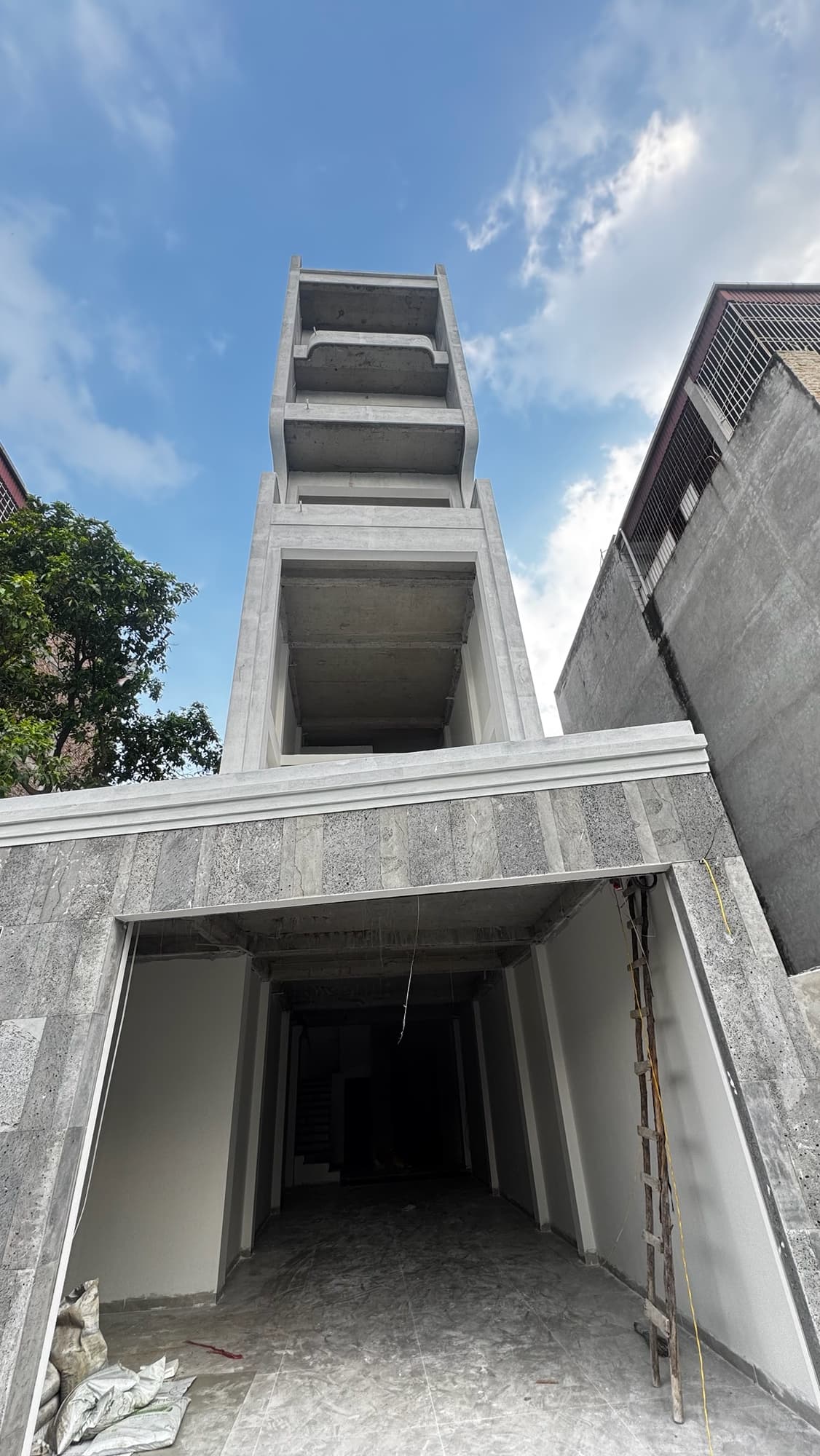 Nhà đất mặt phố, Long Biên, Hà Nội - 53.8m² giá 25.5 tỷ