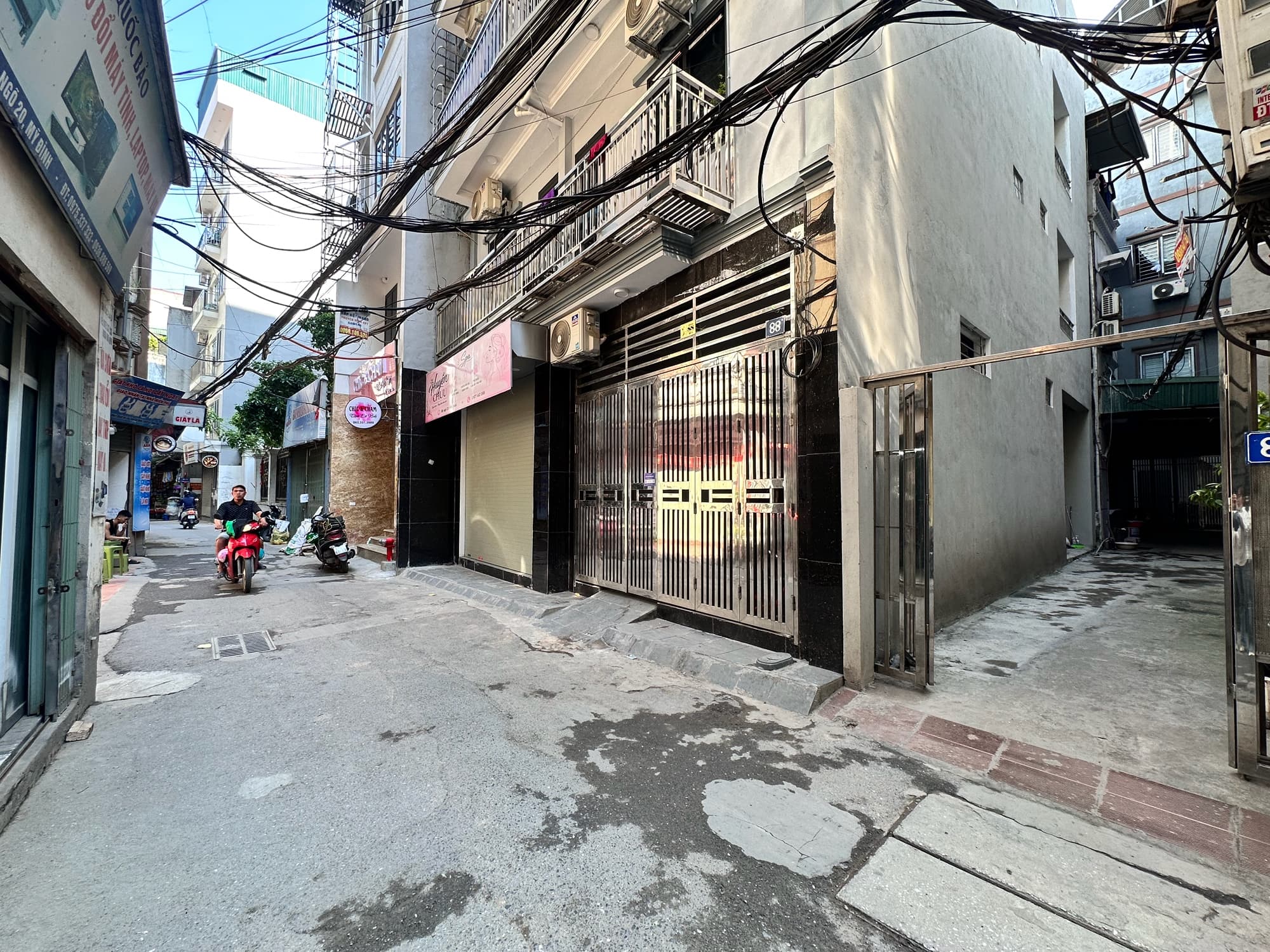 Nhà đất mặt phố, Nam Từ Liêm, Hà Nội - 95m² giá 29.9 tỷ
