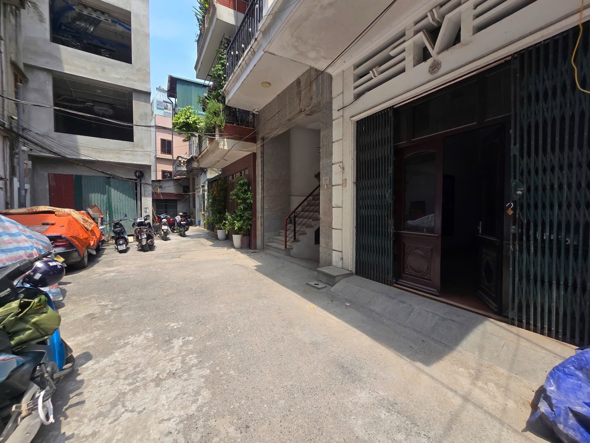 Nhà đất mặt phố, Long Biên, Hà Nội - 87m² giá 27.5 tỷ
