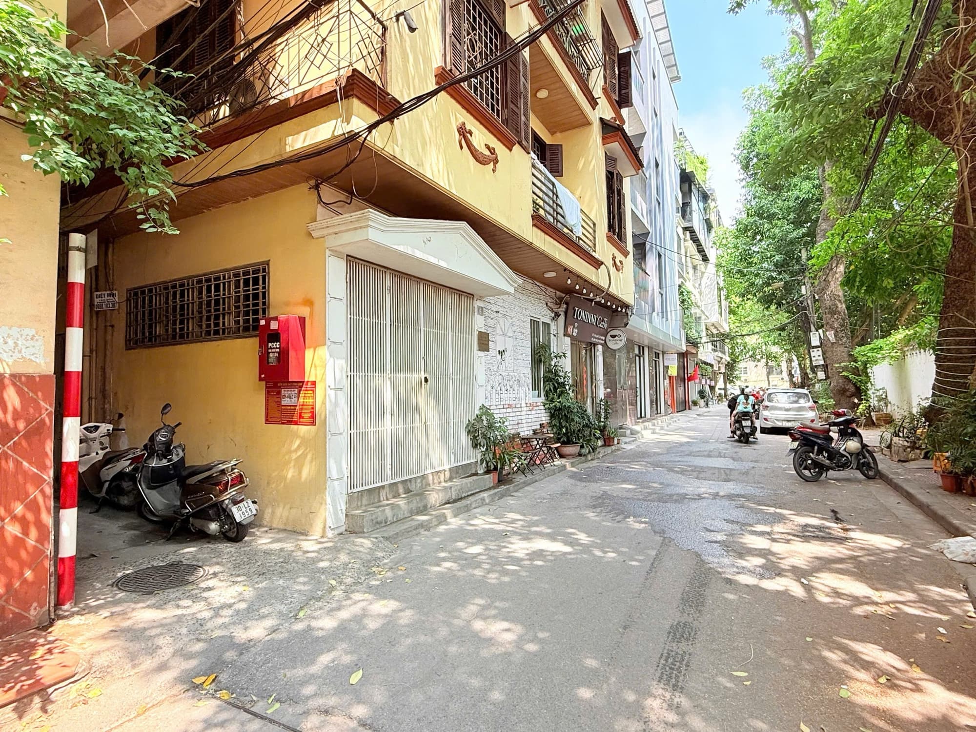 Nhà đất mặt phố, Hai Bà Trưng, Hà Nội - 23m² giá 7.65 tỷ