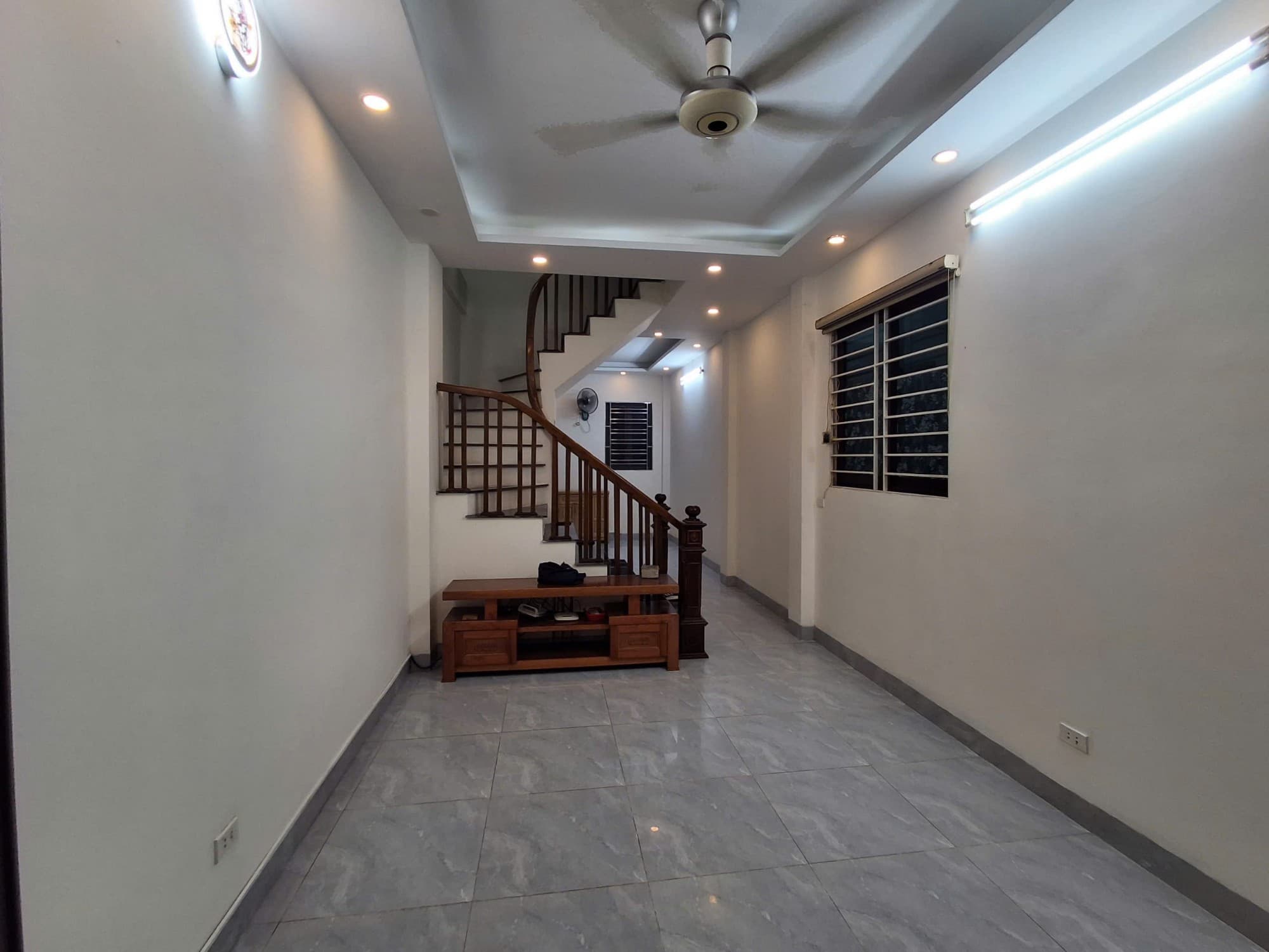 Nhà đất mặt phố, Long Biên, Hà Nội - 39m² giá 7.28 tỷ