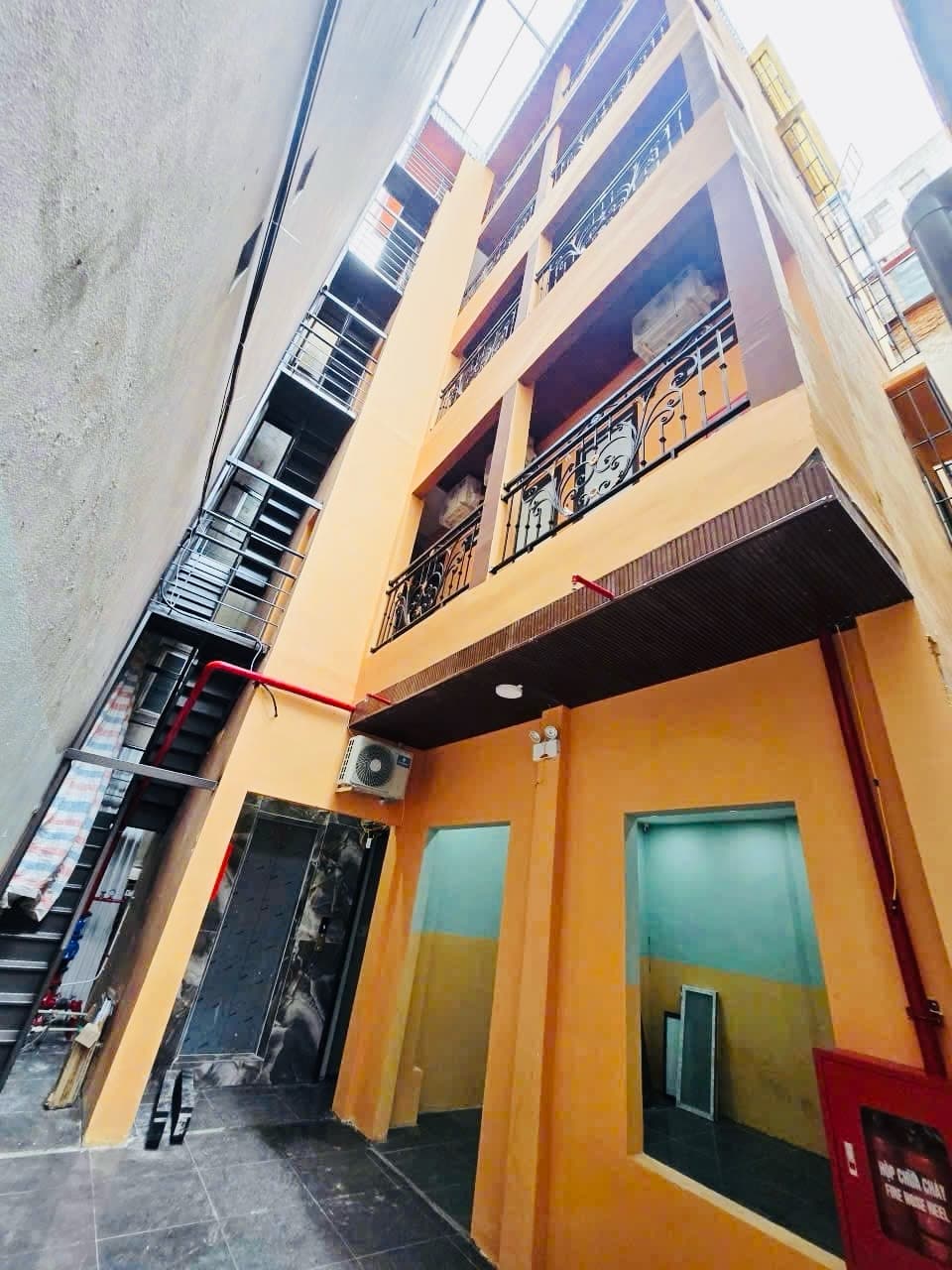 Nhà đất mặt phố, Thanh Xuân, Hà Nội - 83m² giá 16.3 tỷ