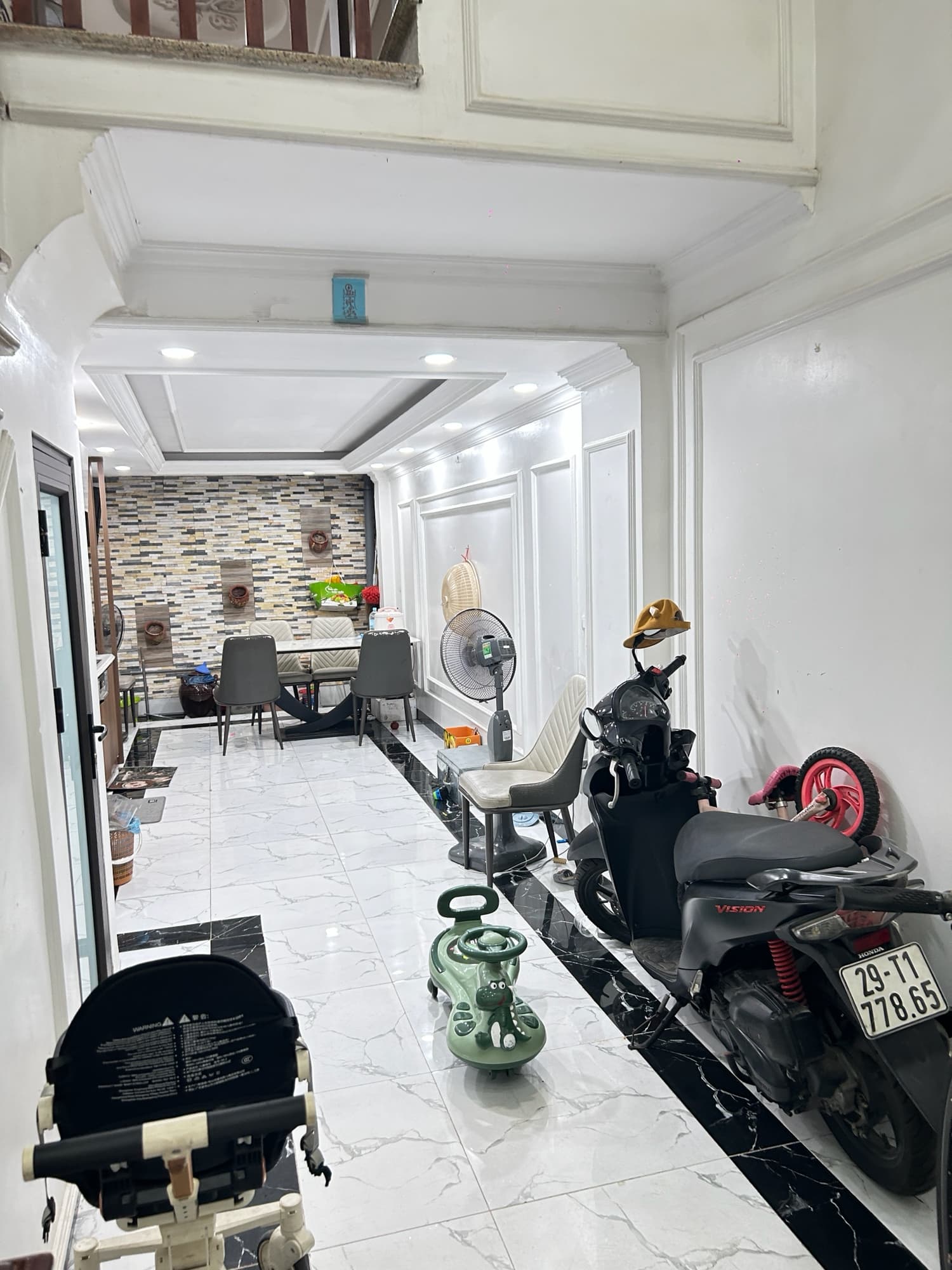 Nhà đất mặt phố, Thanh Trì, Hà Nội - 42m² giá 9 tỷ