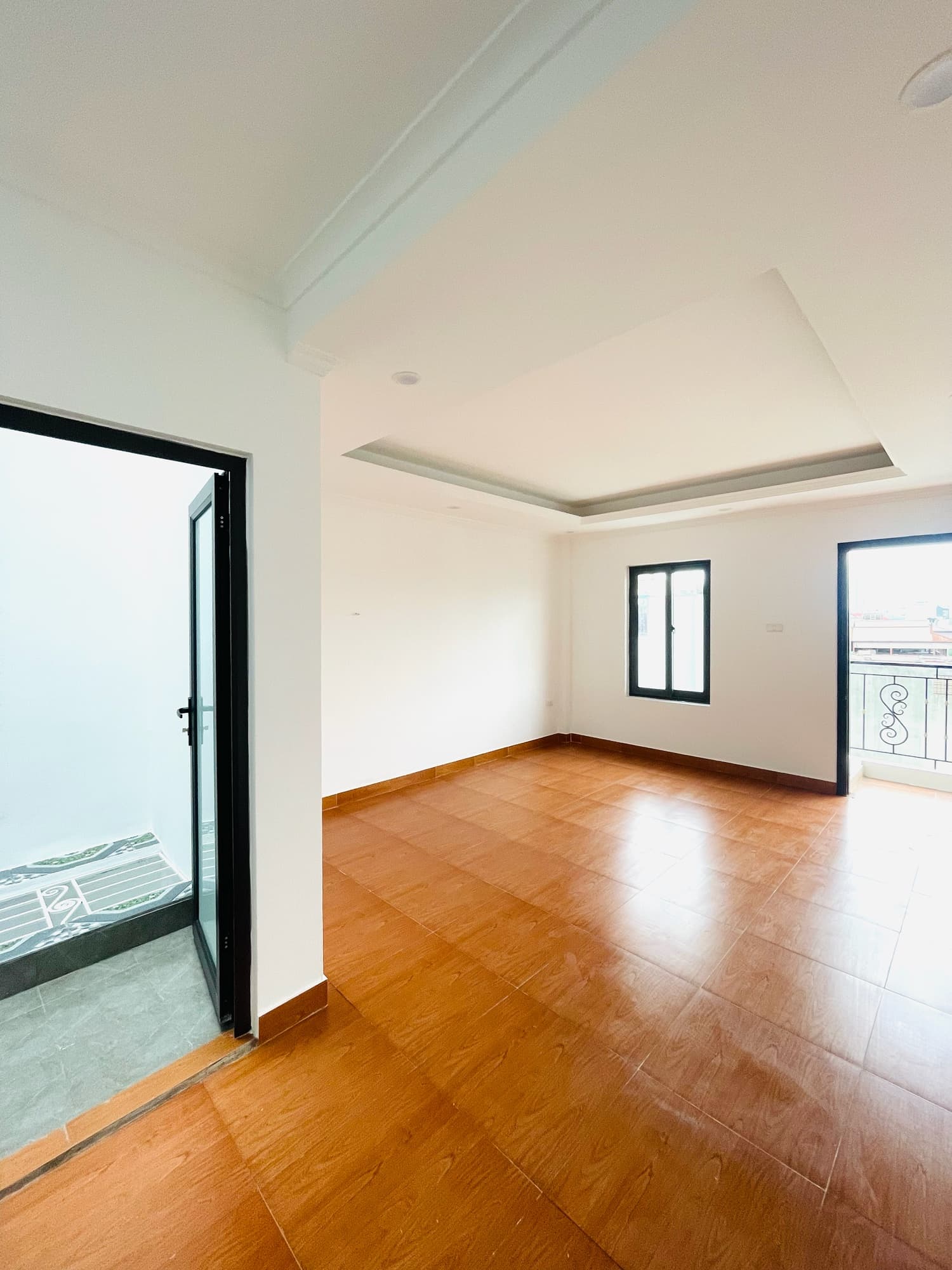 Nhà đất mặt phố, Hoàng Mai, Hà Nội - 32m² giá 8.8 tỷ