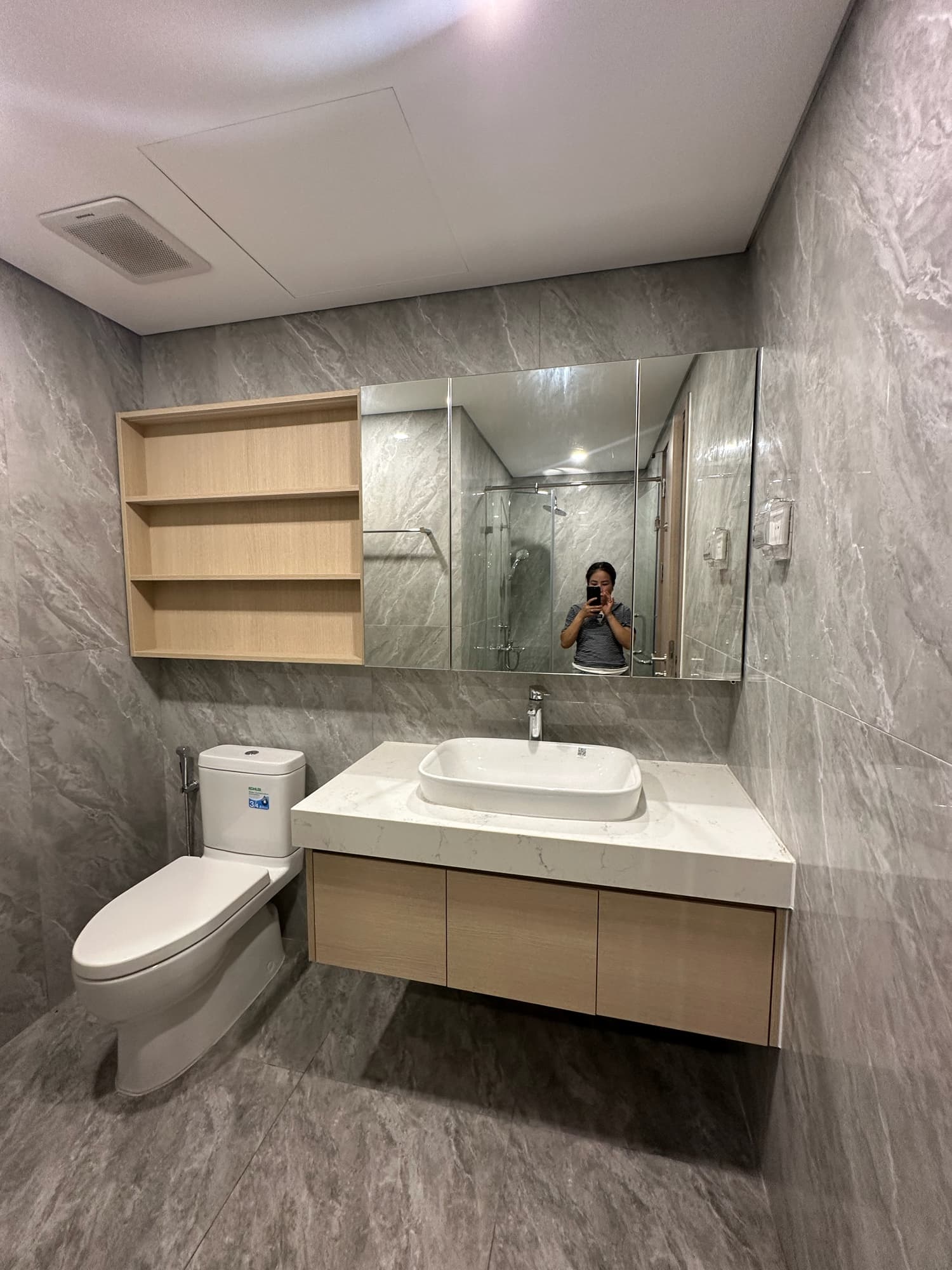 Căn hộ mặt phố, Tây Hồ, Hà Nội - 83.3m² giá 13.9 tỷ
