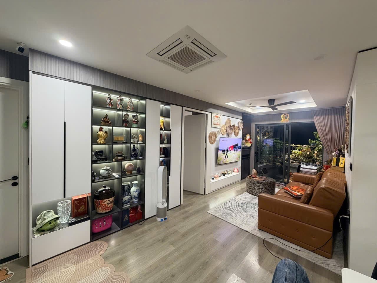 Căn hộ Kosmo Tây Hồ -, - 84m² giá 11.9 tỷ