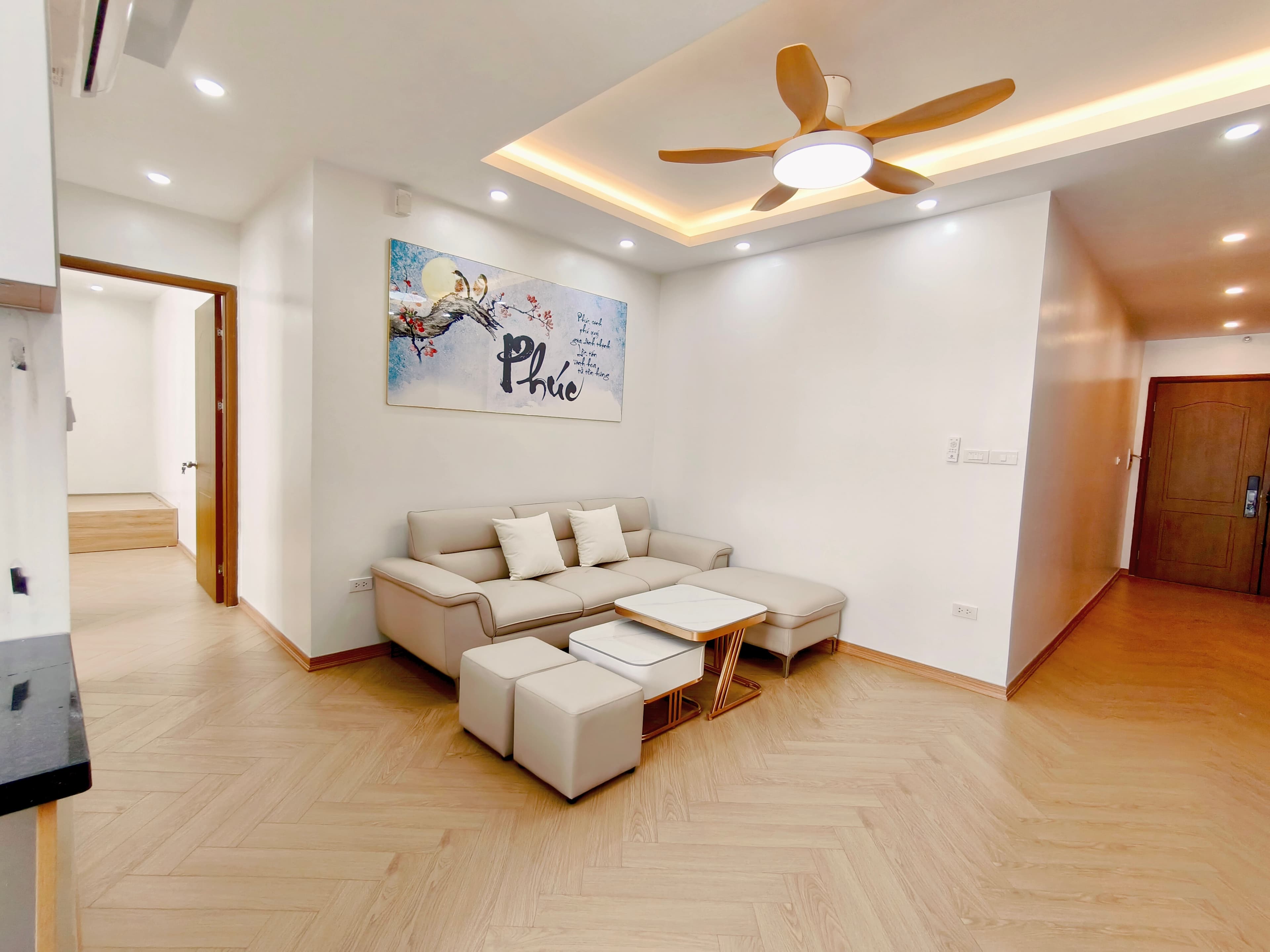 Căn hộ mặt phố, Cầu Giấy, Hà Nội - 56m² giá 5.35 tỷ