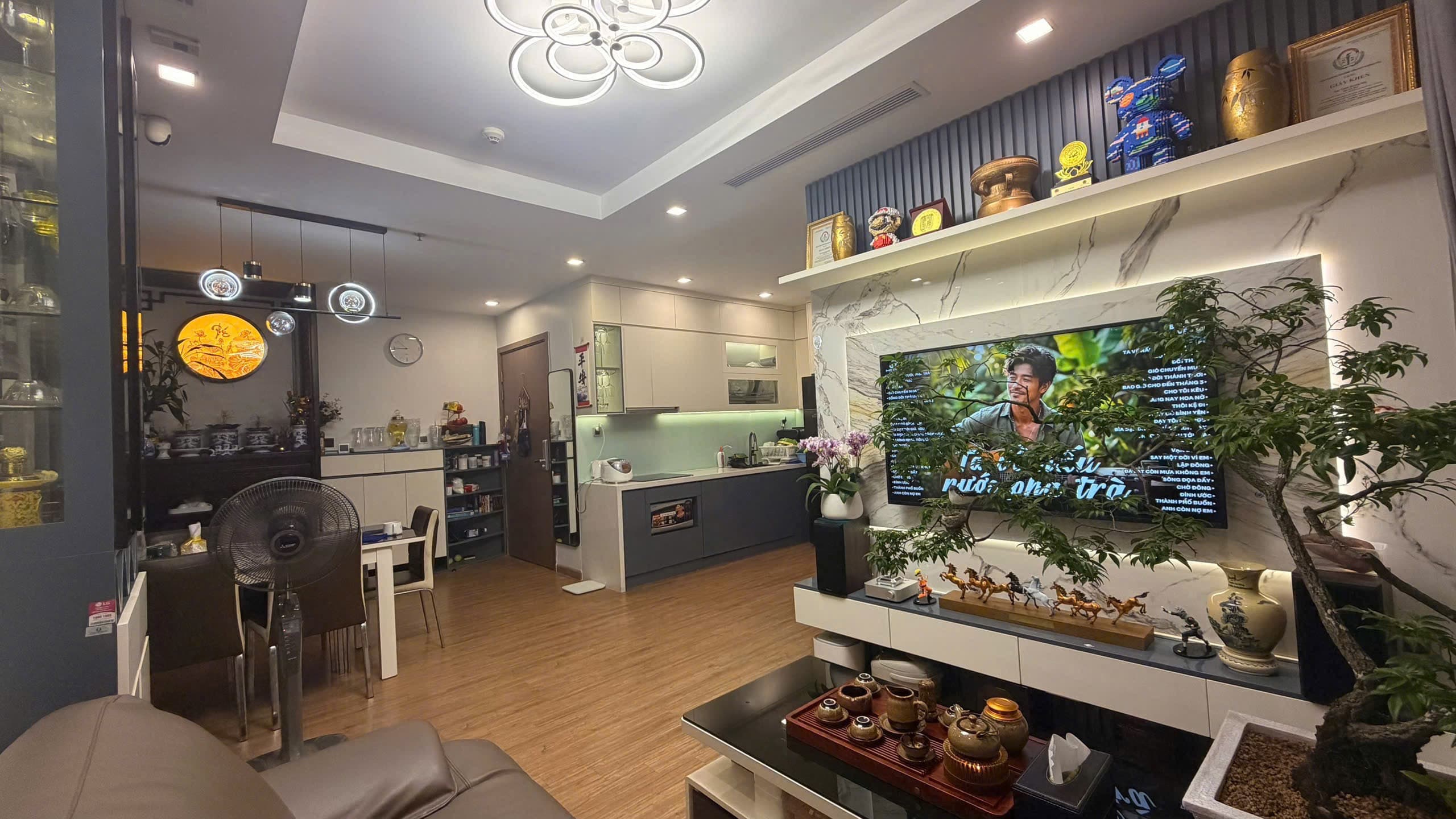 Căn hộ Vinhomes Green Bay Mễ Trì -, - 83m² giá 13.5 tỷ