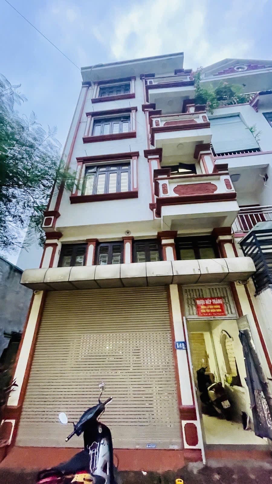 Nhà đất mặt phố, Long Biên, Hà Nội - 74m² giá 27.5 tỷ