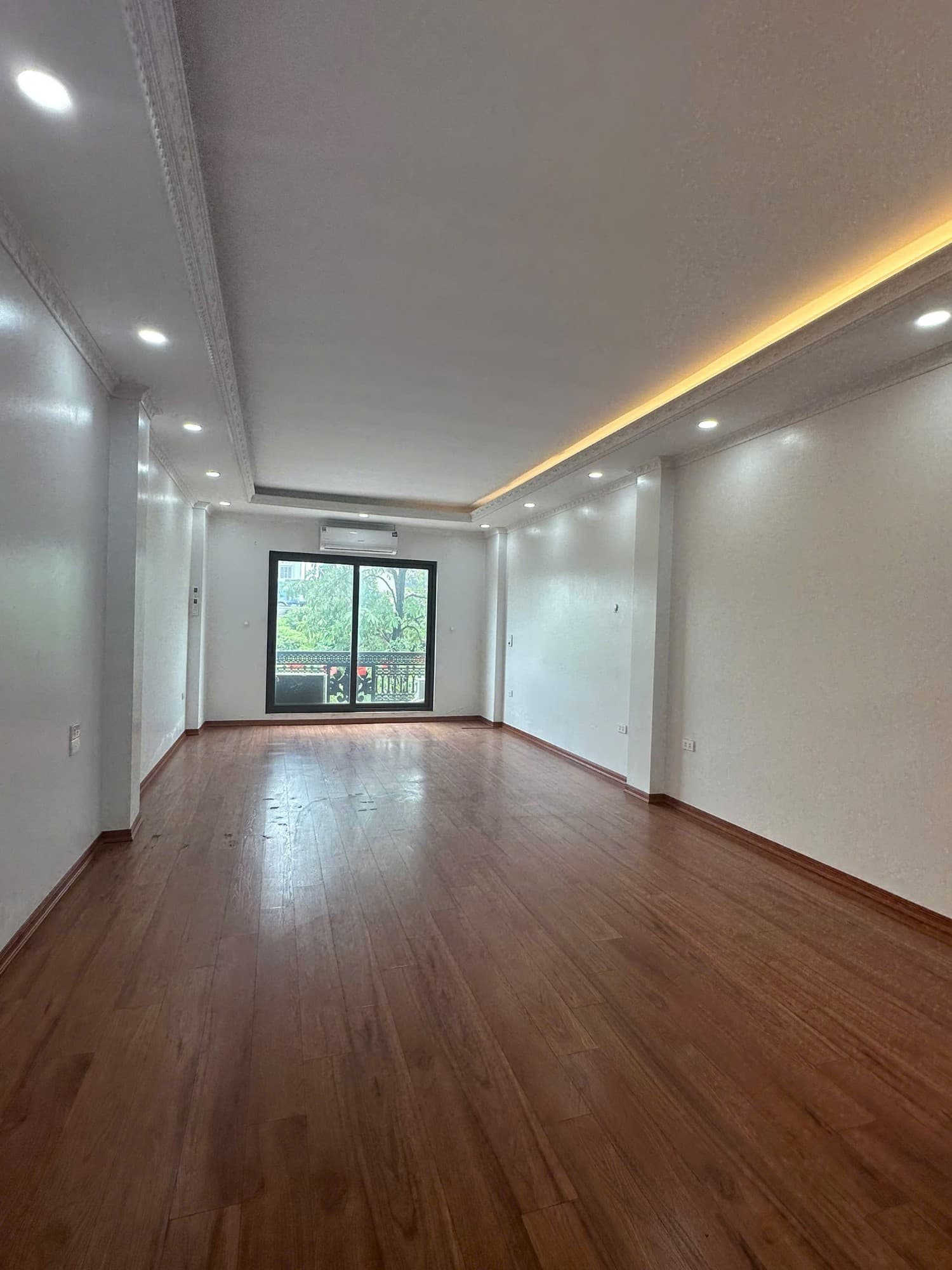 Nhà đất mặt phố, Hoàng Mai, Hà Nội - 53.2m² giá 21.8 tỷ