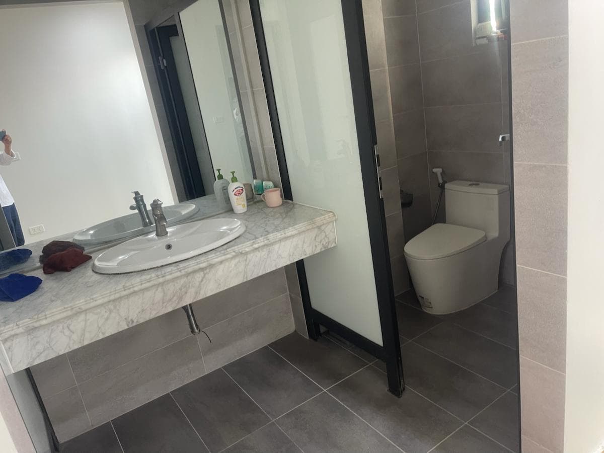 Nhà đất mặt phố, Cầu Giấy, Hà Nội - 130m² giá 87 tỷ