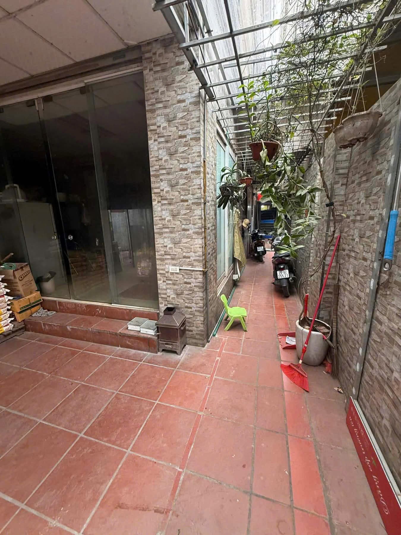 Nhà đất mặt phố, Nam Từ Liêm, Hà Nội - 165m² giá 44 tỷ