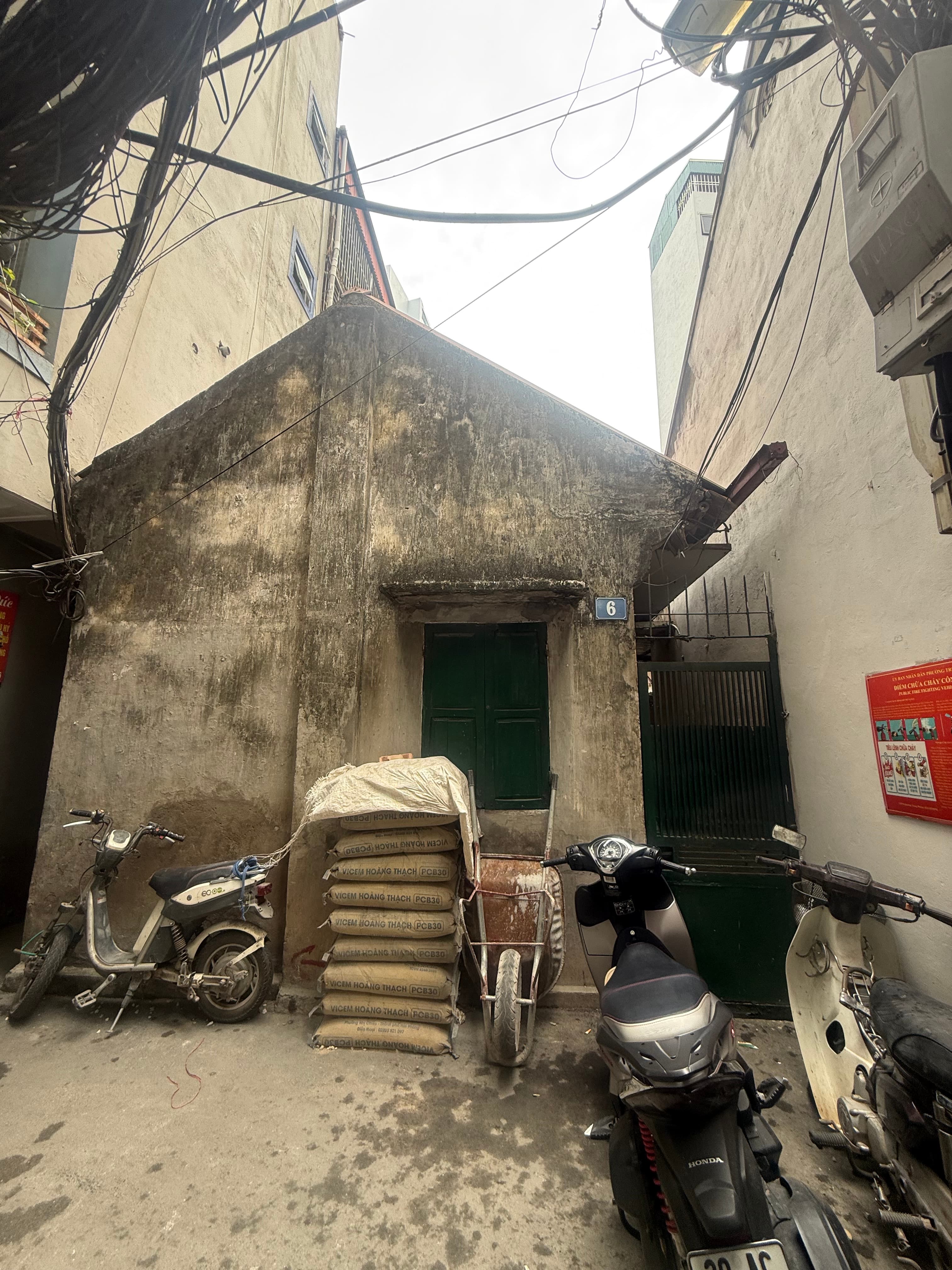 Nhà đất mặt phố, Đống Đa, Hà Nội - 98m² giá 13 tỷ