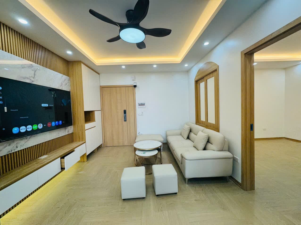 Căn hộ mặt phố, Cầu Giấy, Hà Nội - 63m² giá 6.3 tỷ