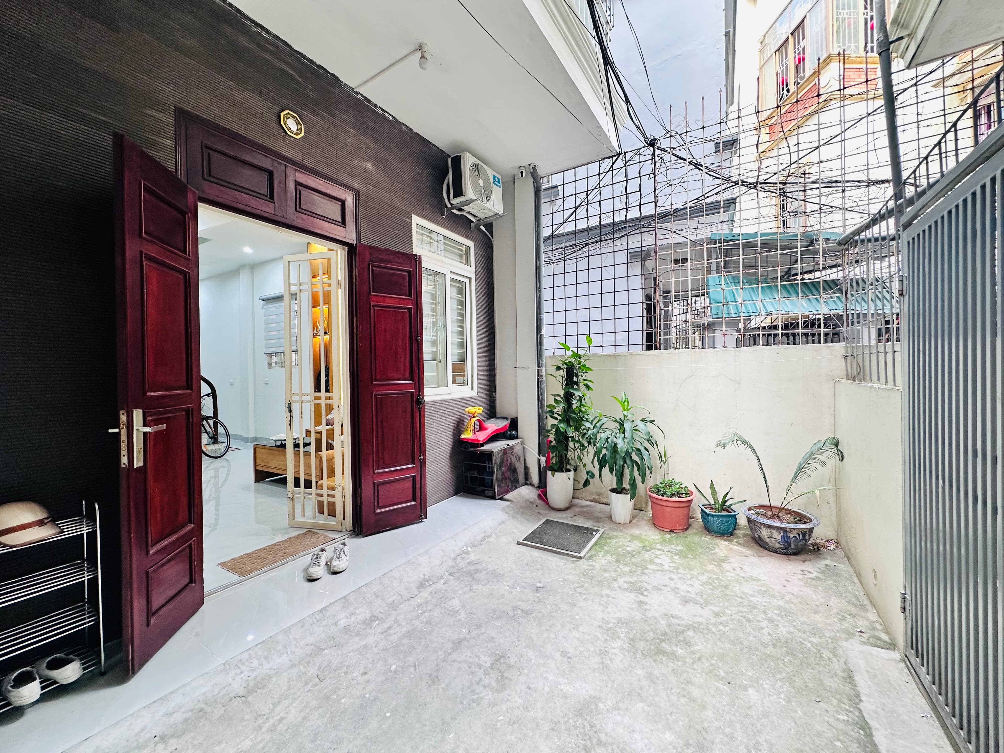 Nhà đất mặt phố, Cầu Giấy, Hà Nội - 45m² giá 16.3 tỷ